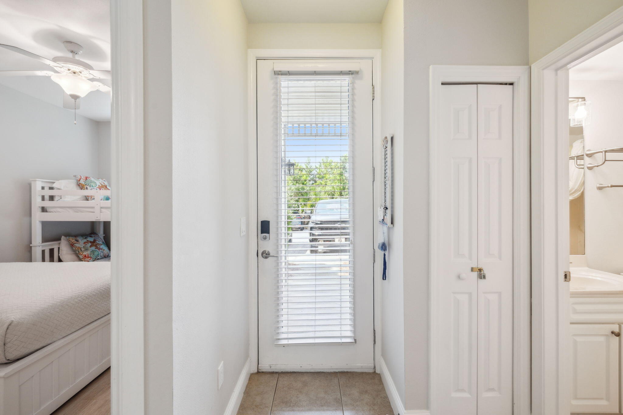 104 Village Boulevard, APT 615