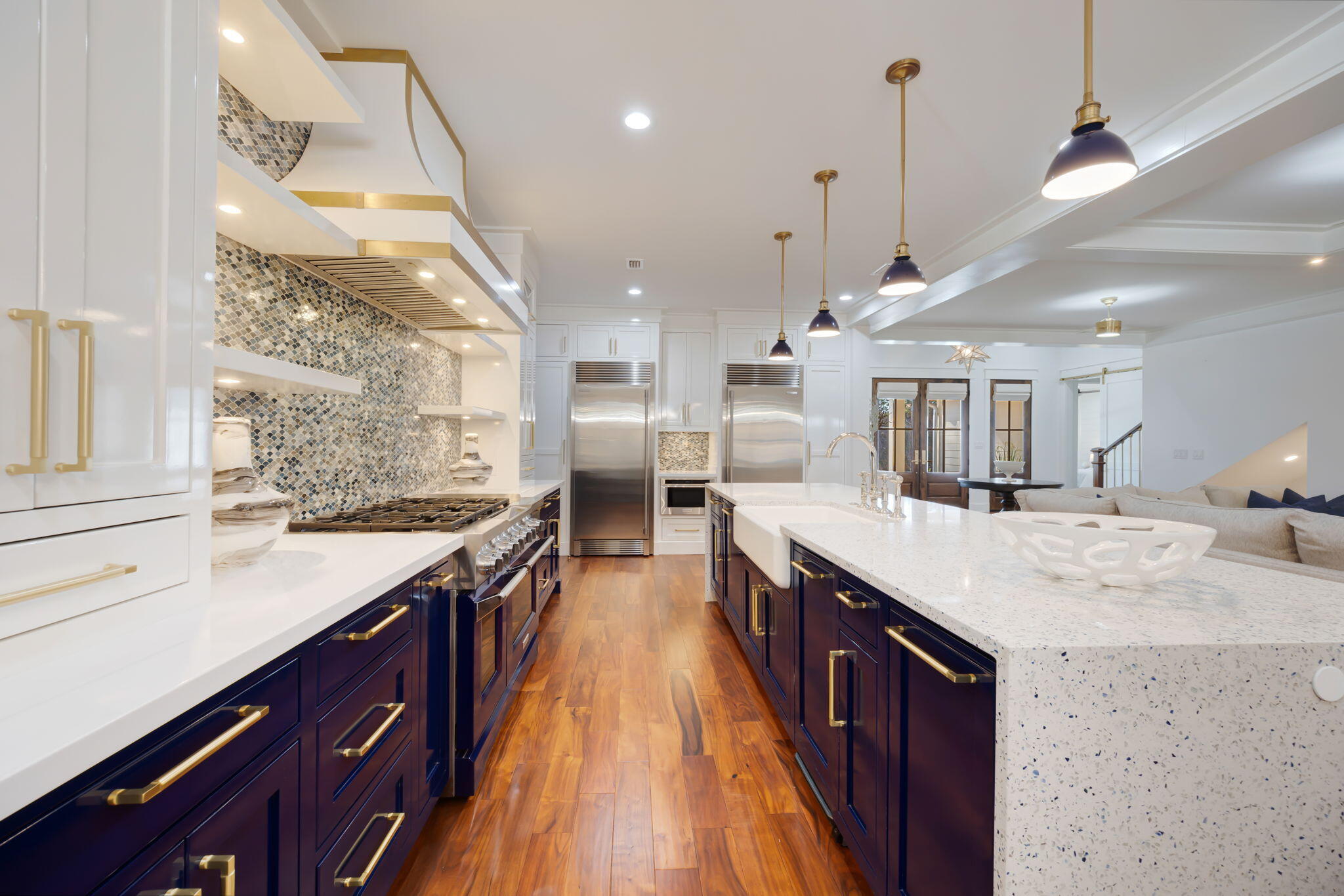 290 Seabreeze Boulevard