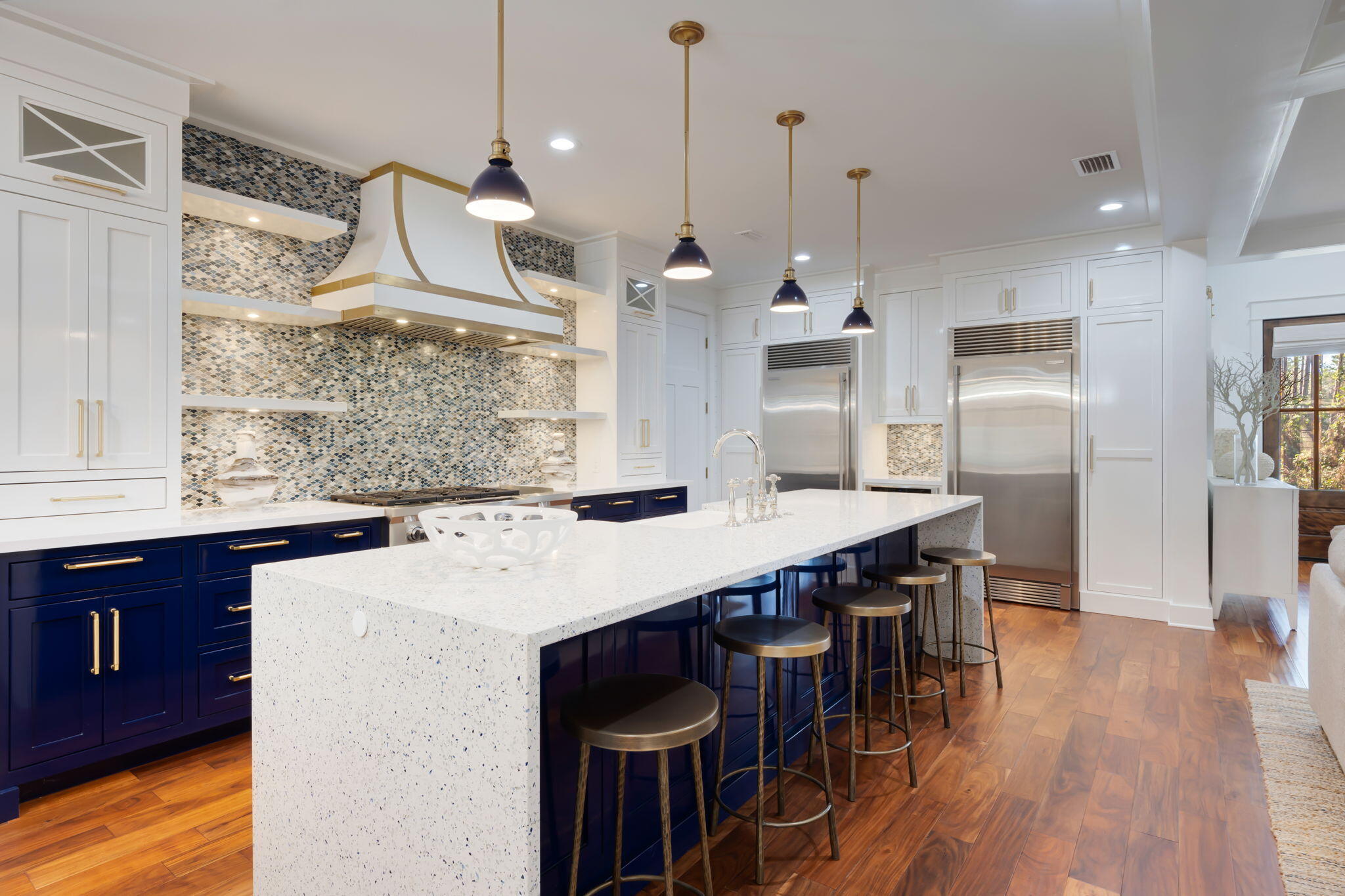 290 Seabreeze Boulevard