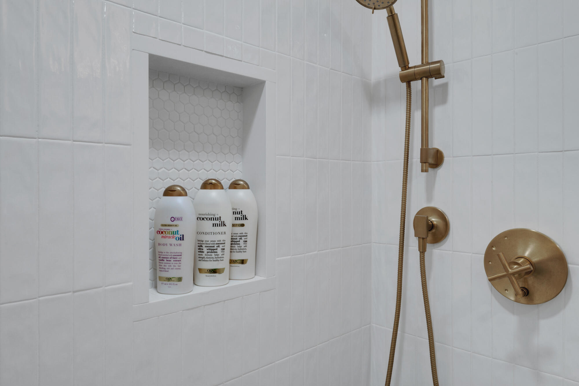 4984 W County Highway 30A, 5B