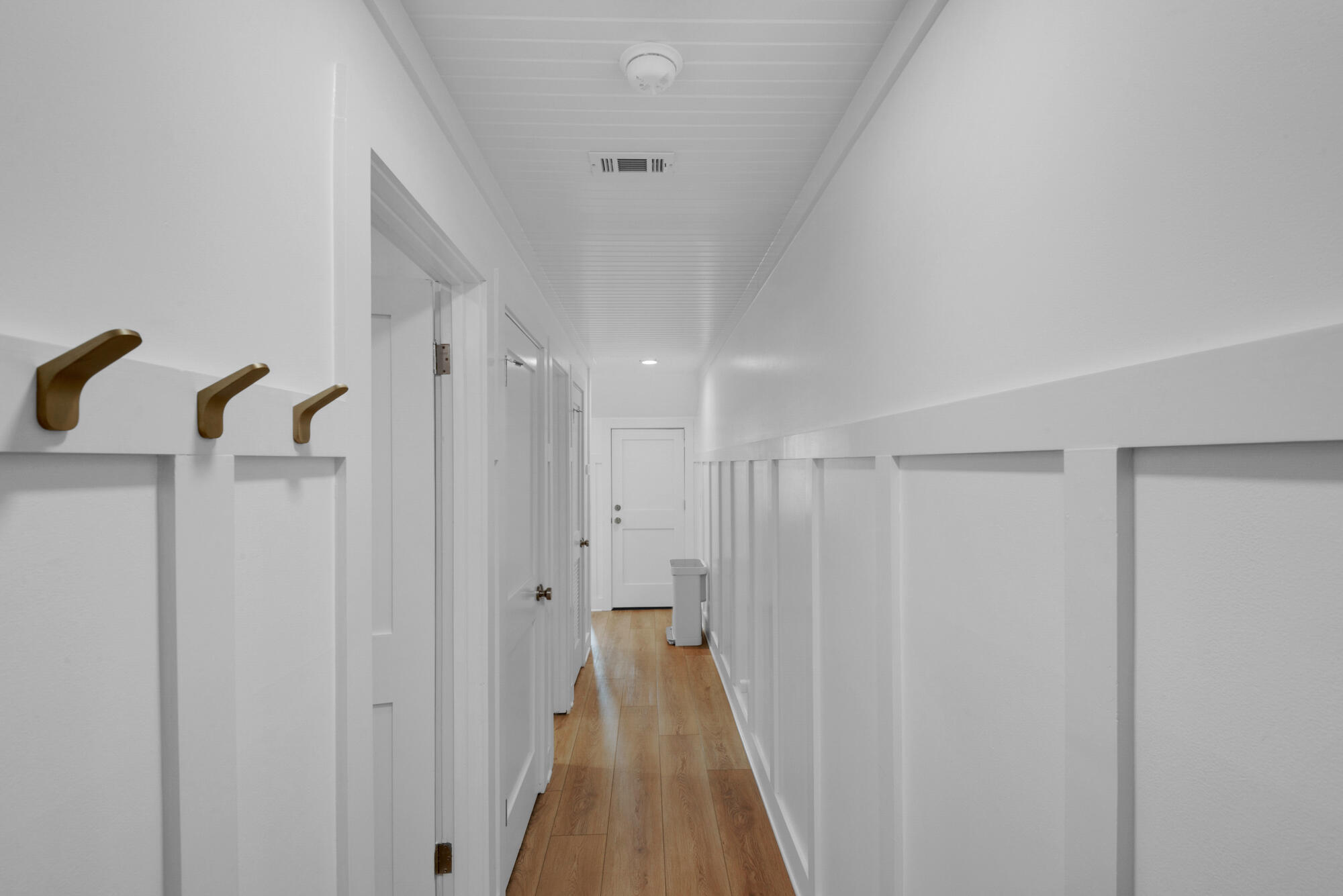 4984 W County Highway 30A, 5B