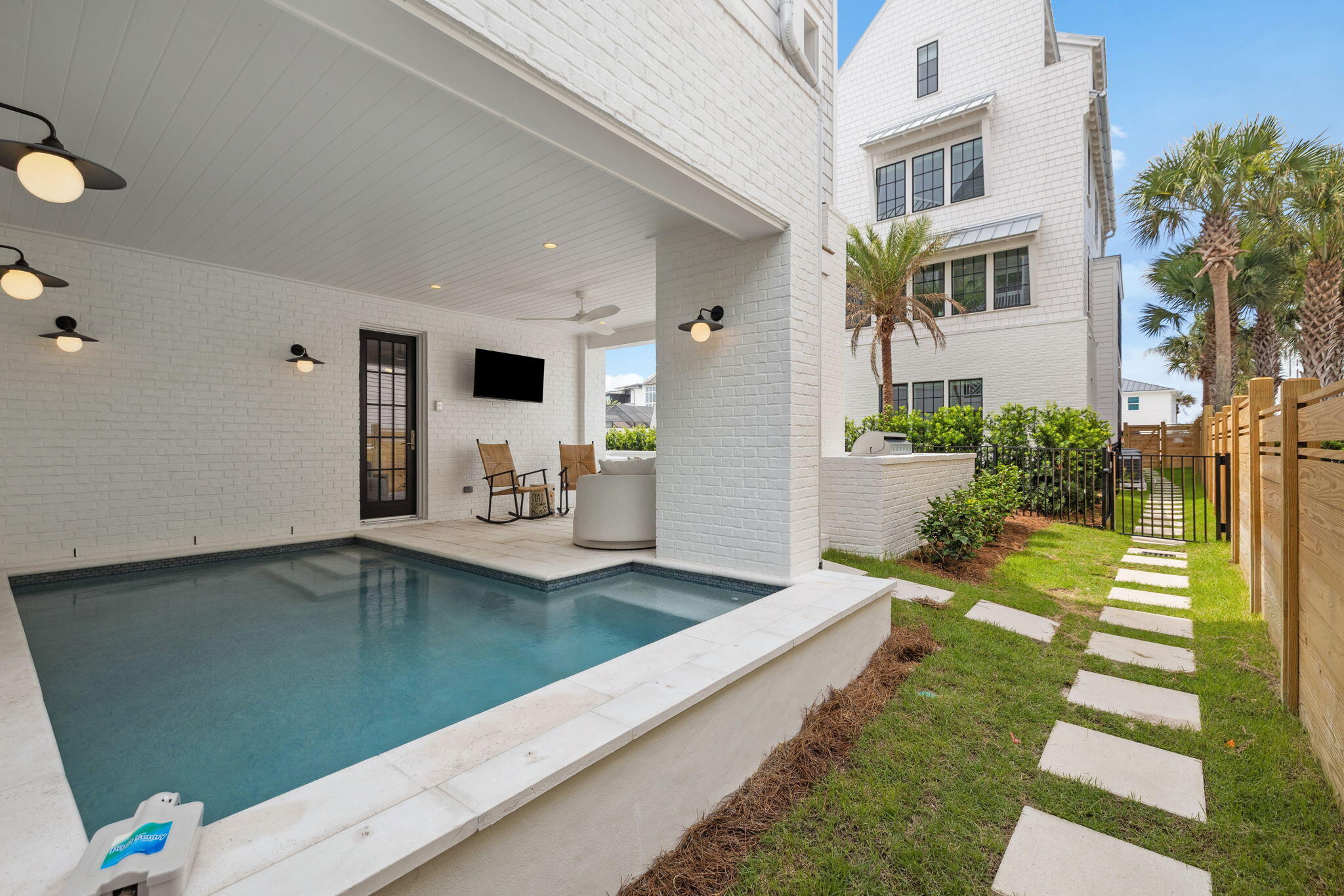 8978 E County Highway 30A