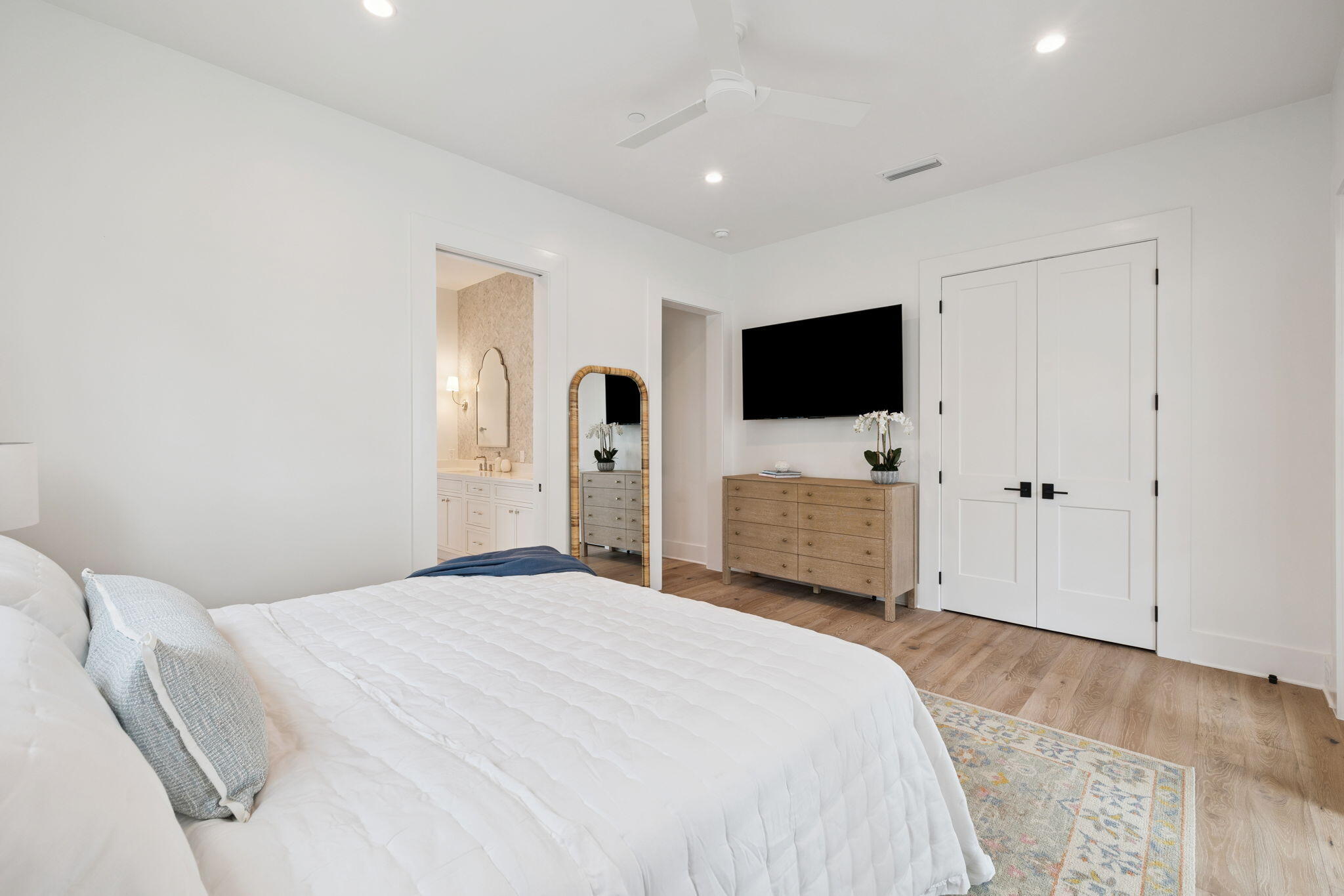 8978 E County Highway 30A