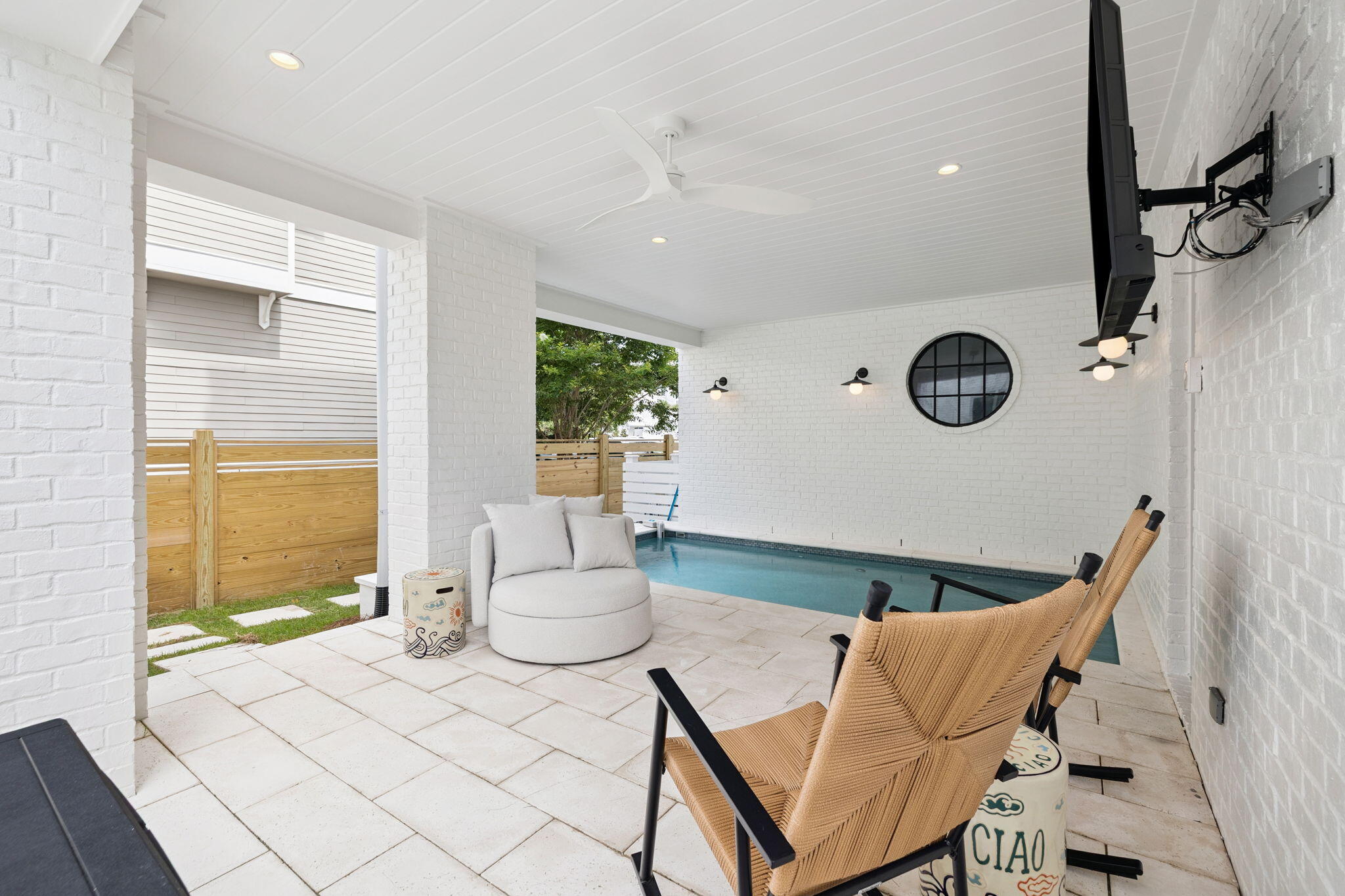 8978 E County Highway 30A