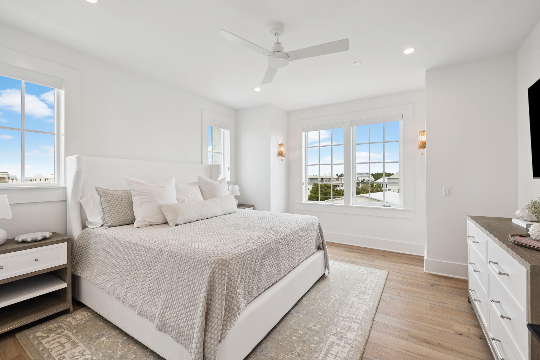 8978 E County Highway 30A