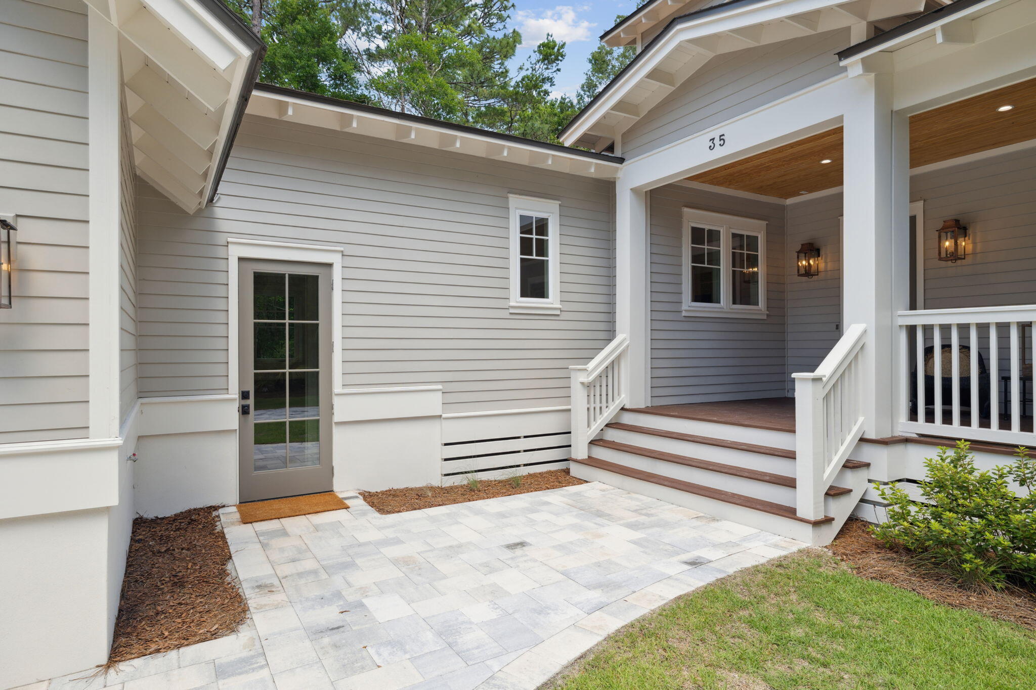 35 E Headwater Trail