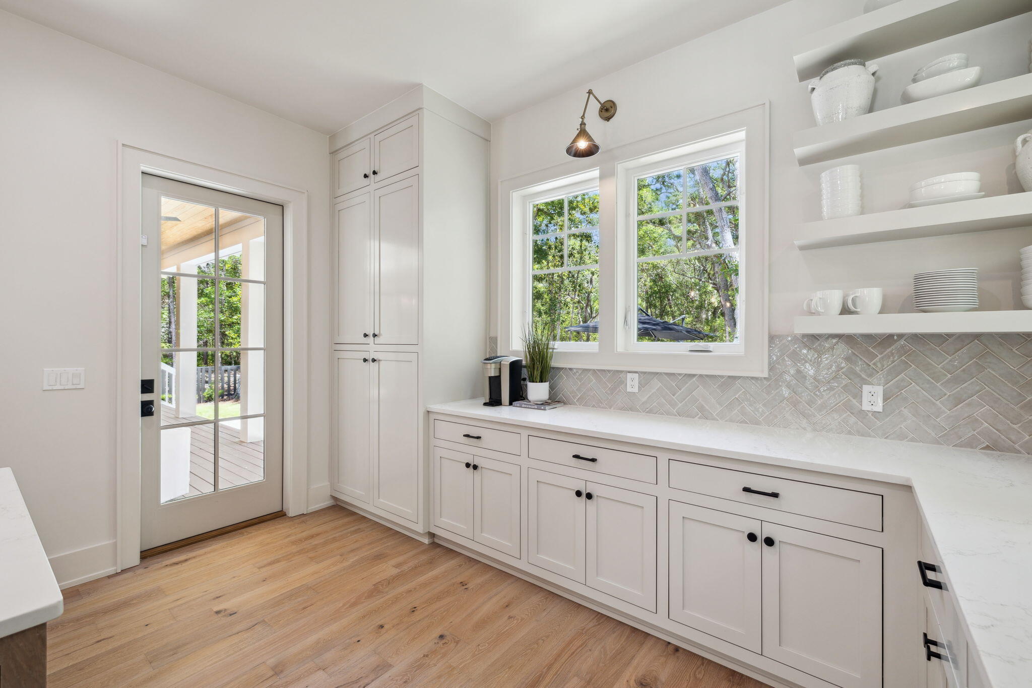 35 E Headwater Trail