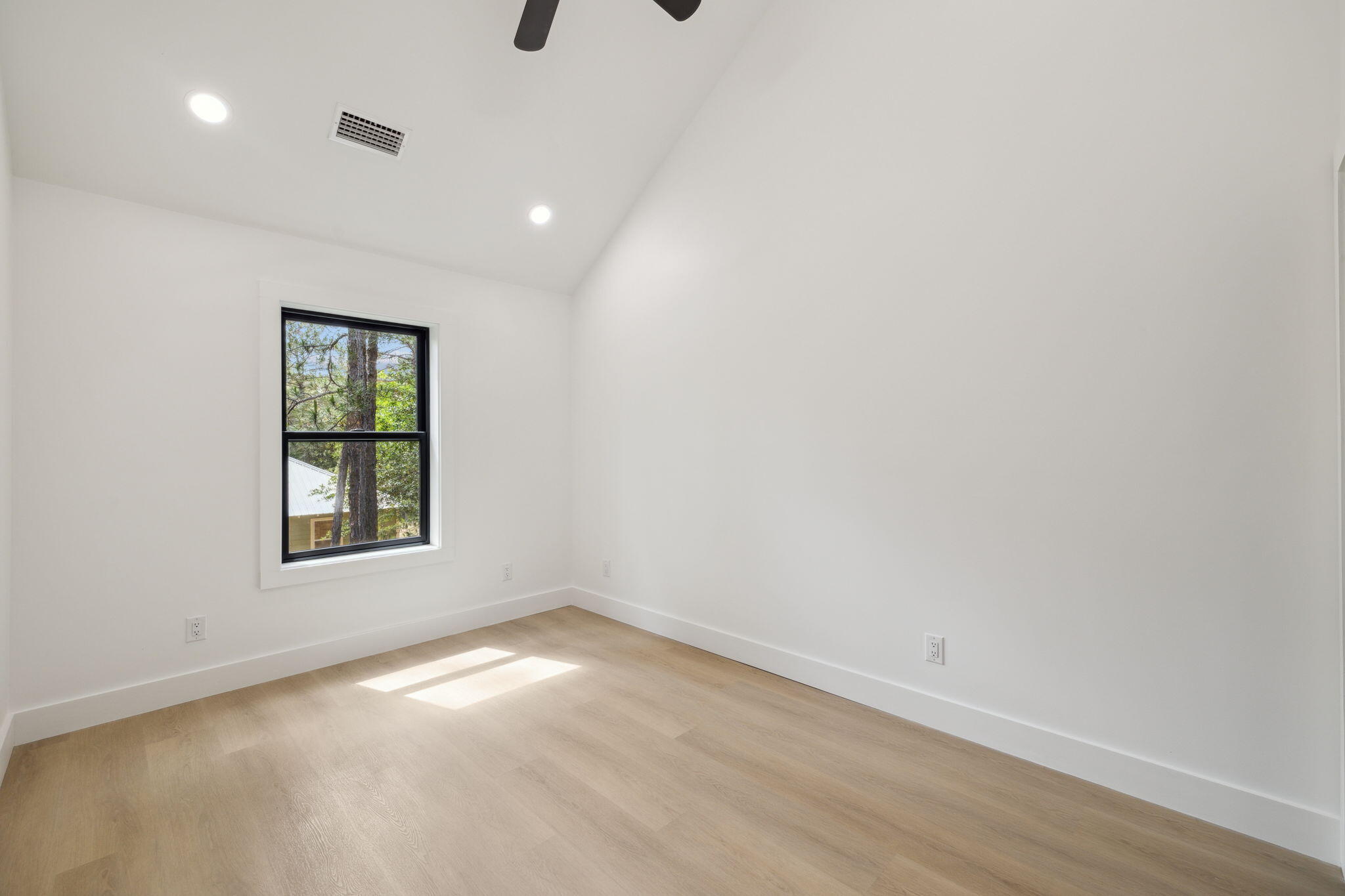 194 Long Leaf Circle