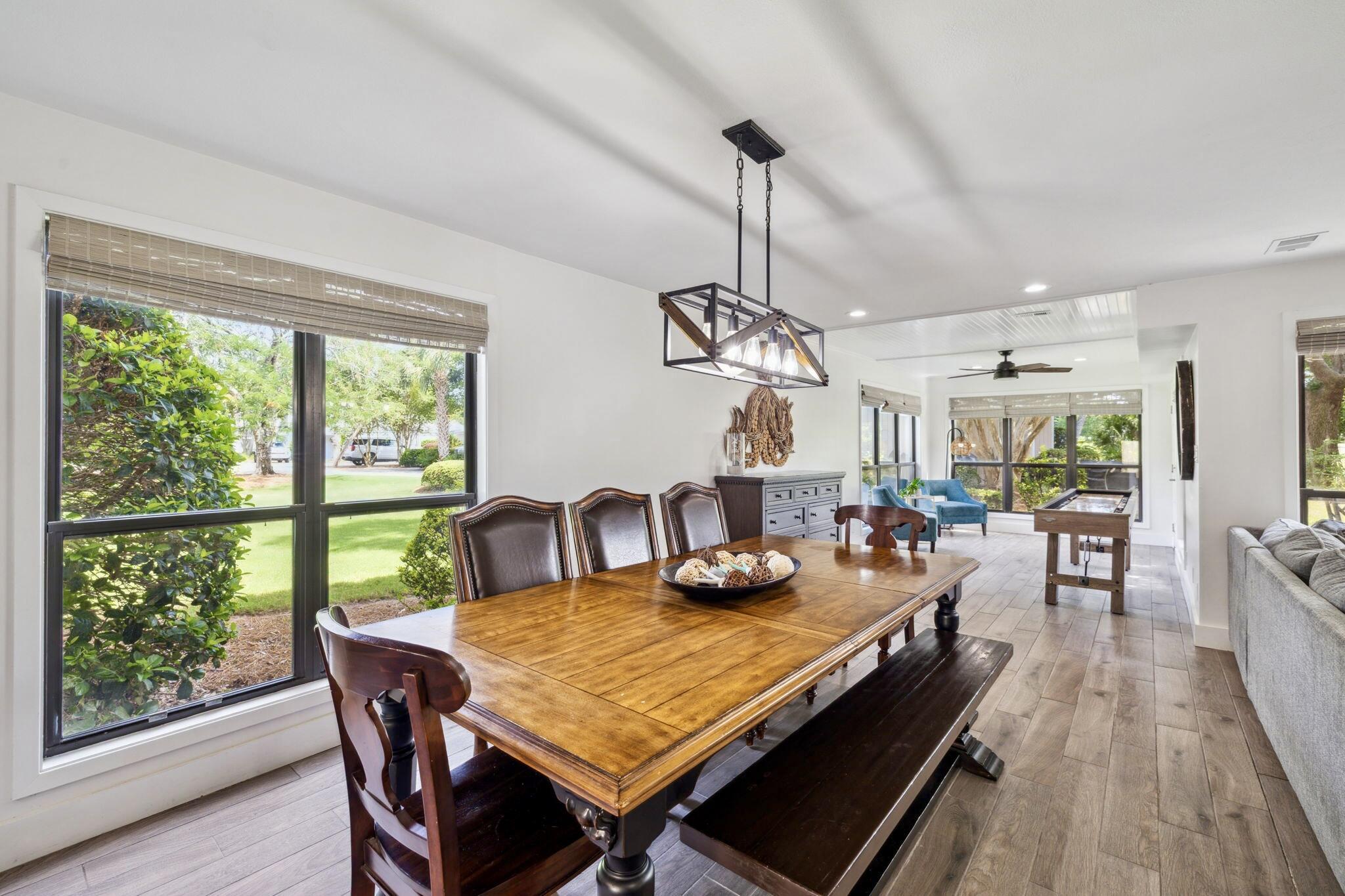 736 Sandpiper Place, 10525