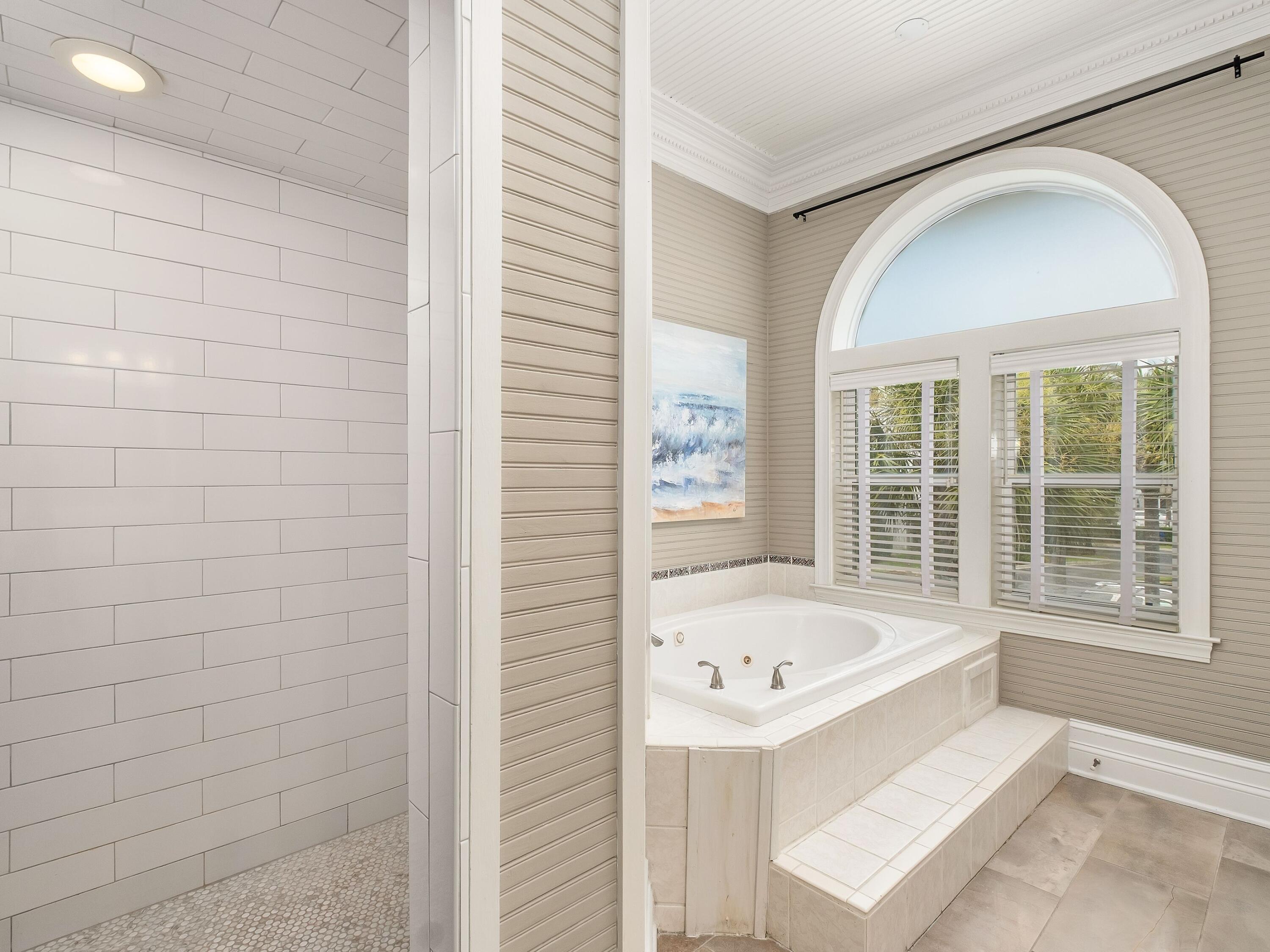 4126 E County Hwy 30A, A/B