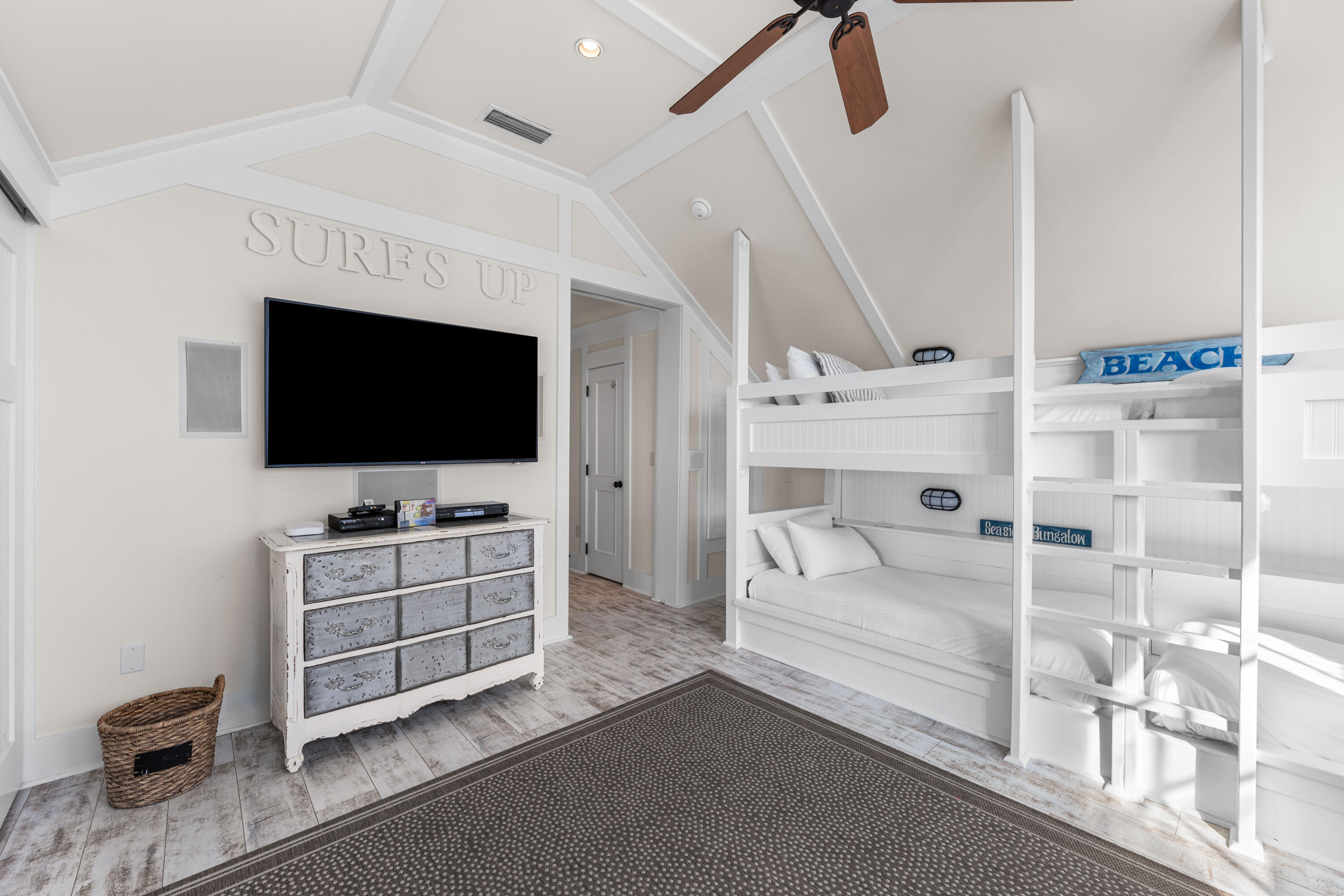 81 Western Lake Drive