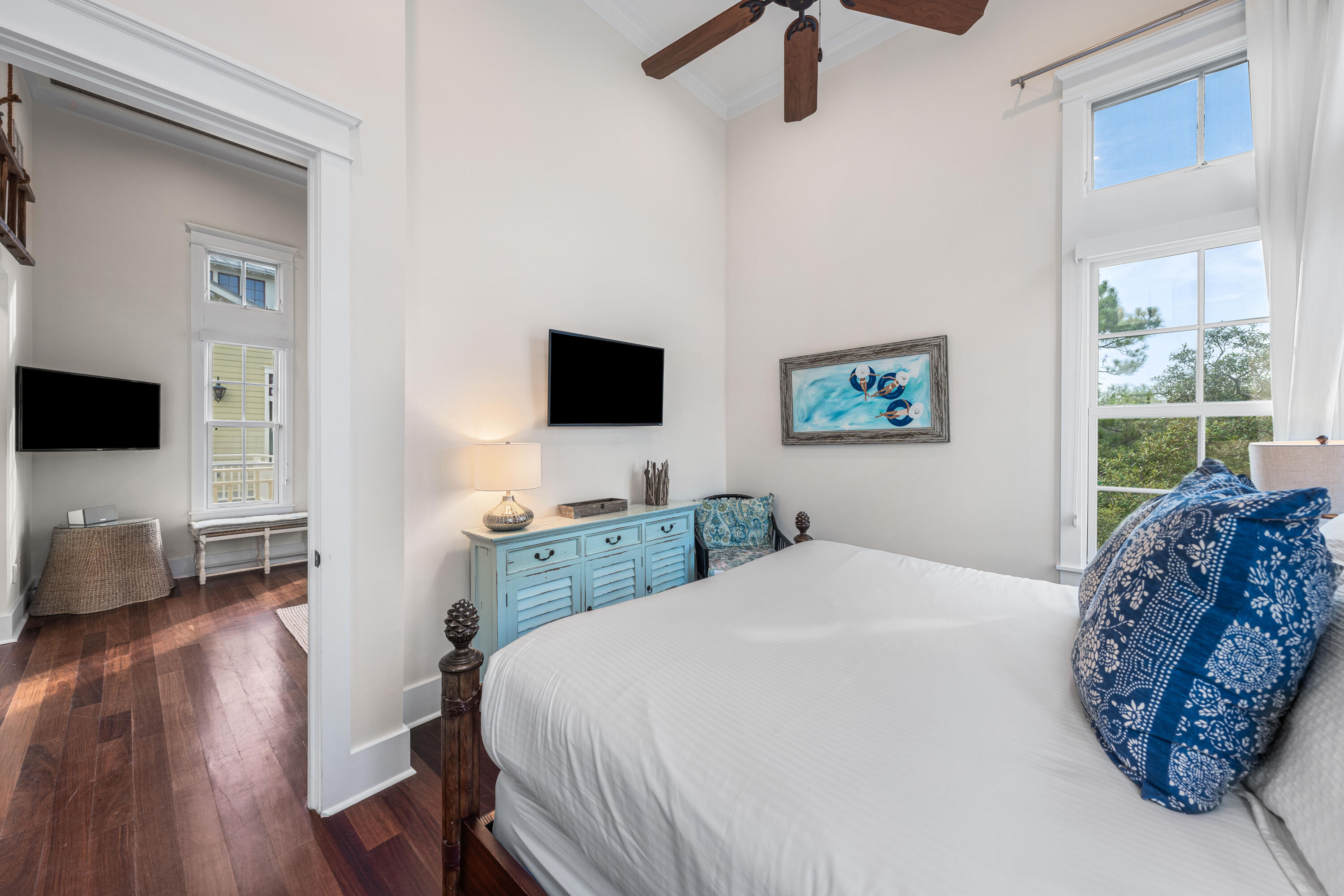 81 Western Lake Drive