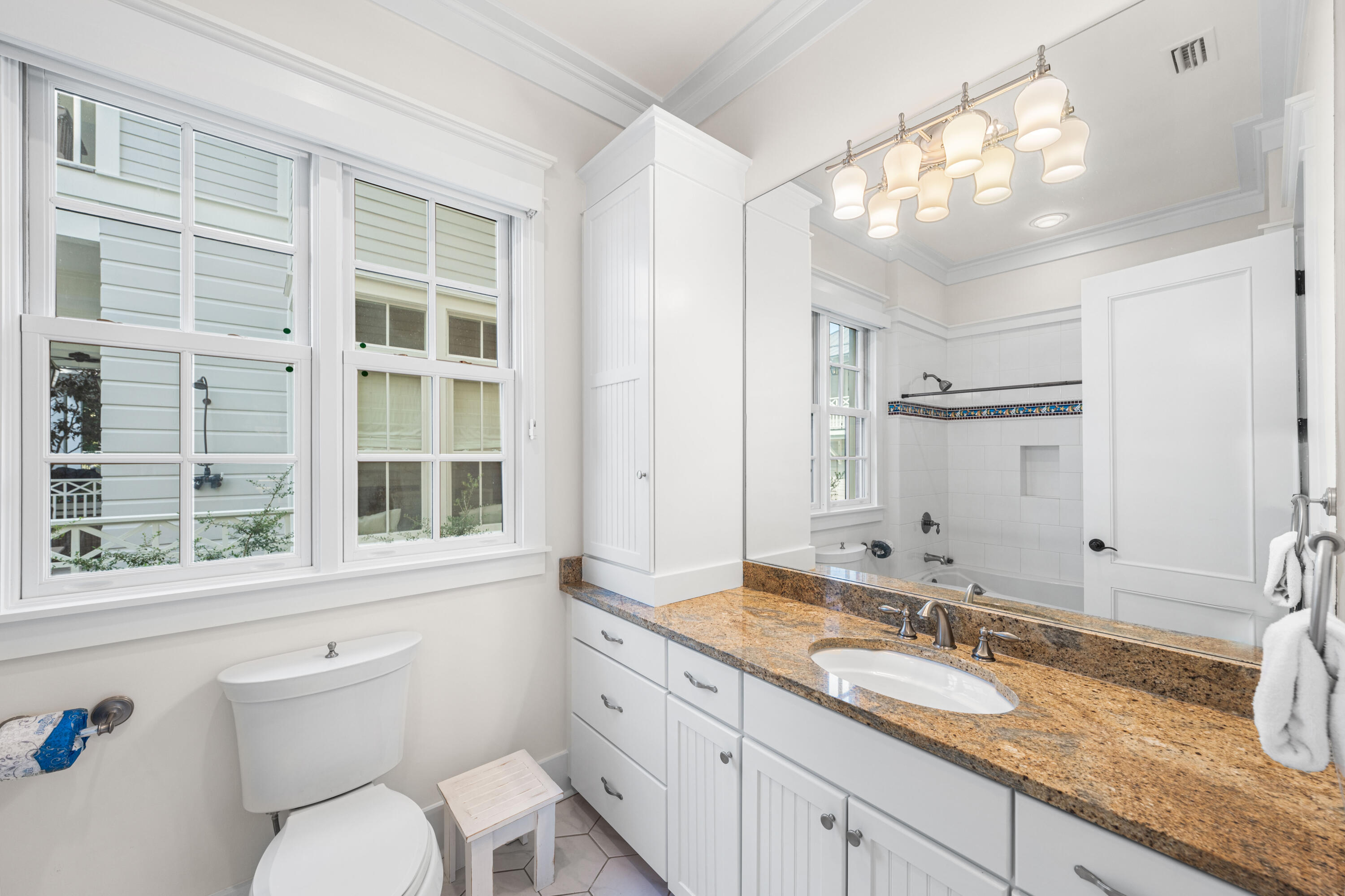 81 Western Lake Drive