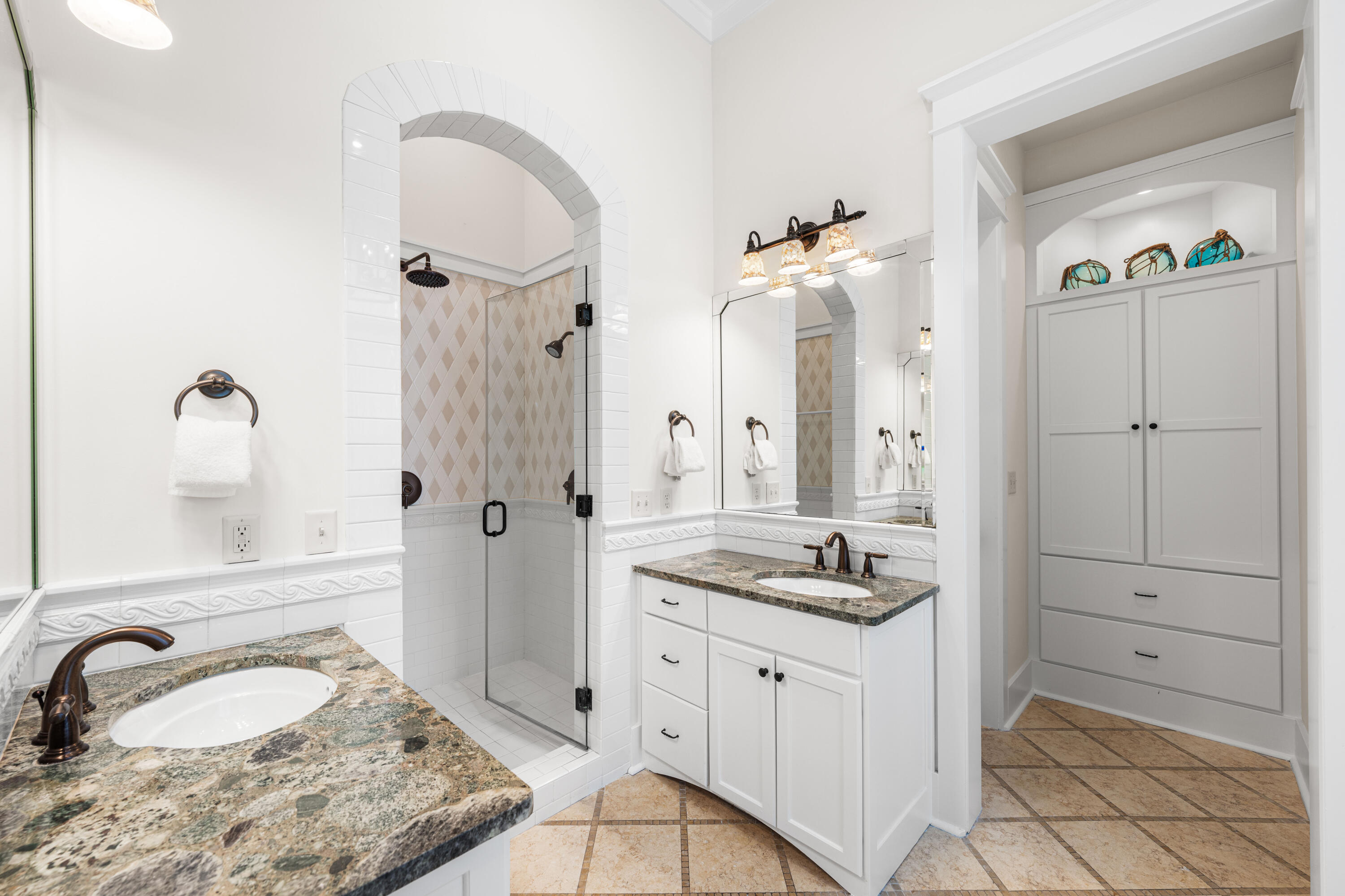 81 Western Lake Drive