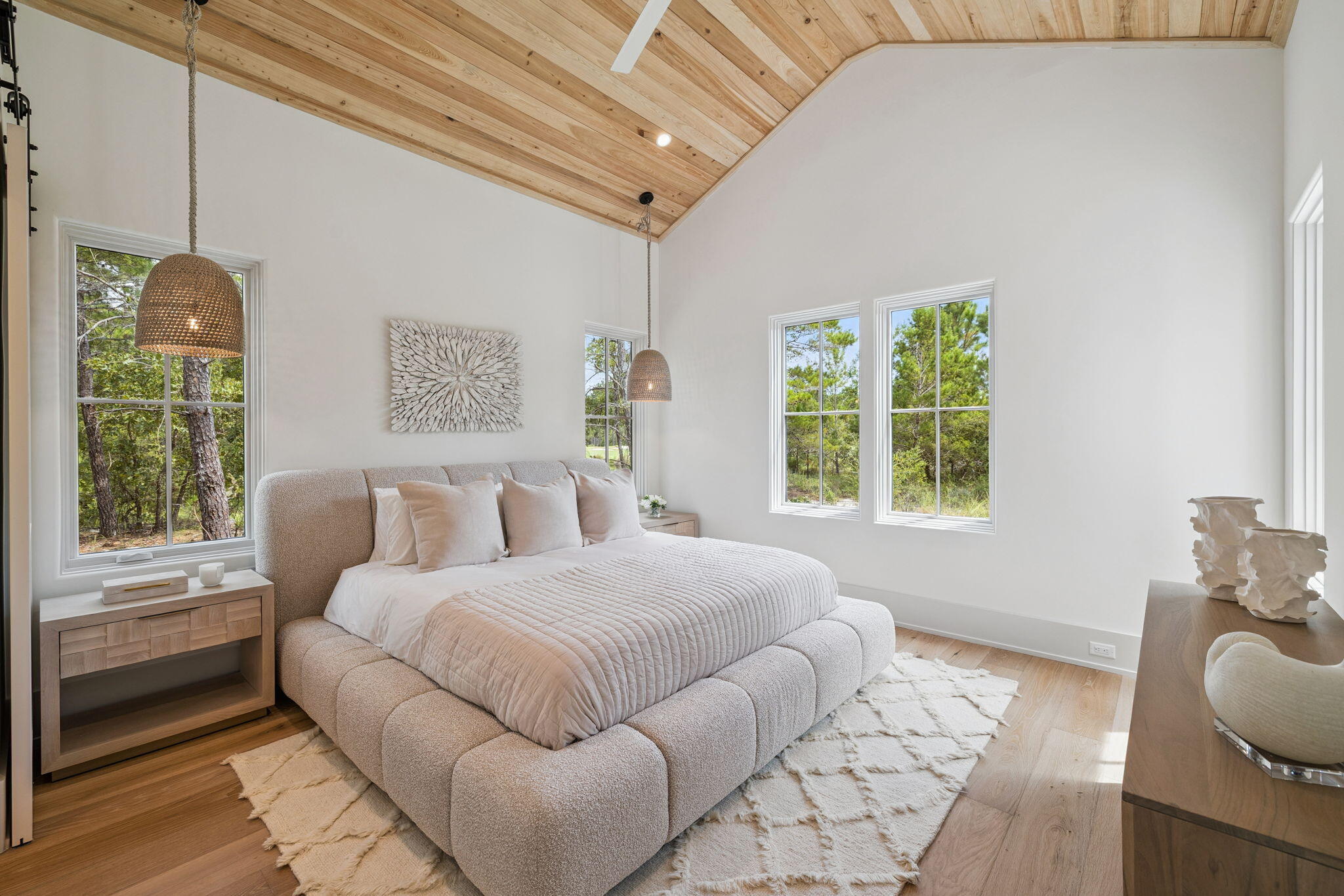 1576 Salamander Trail