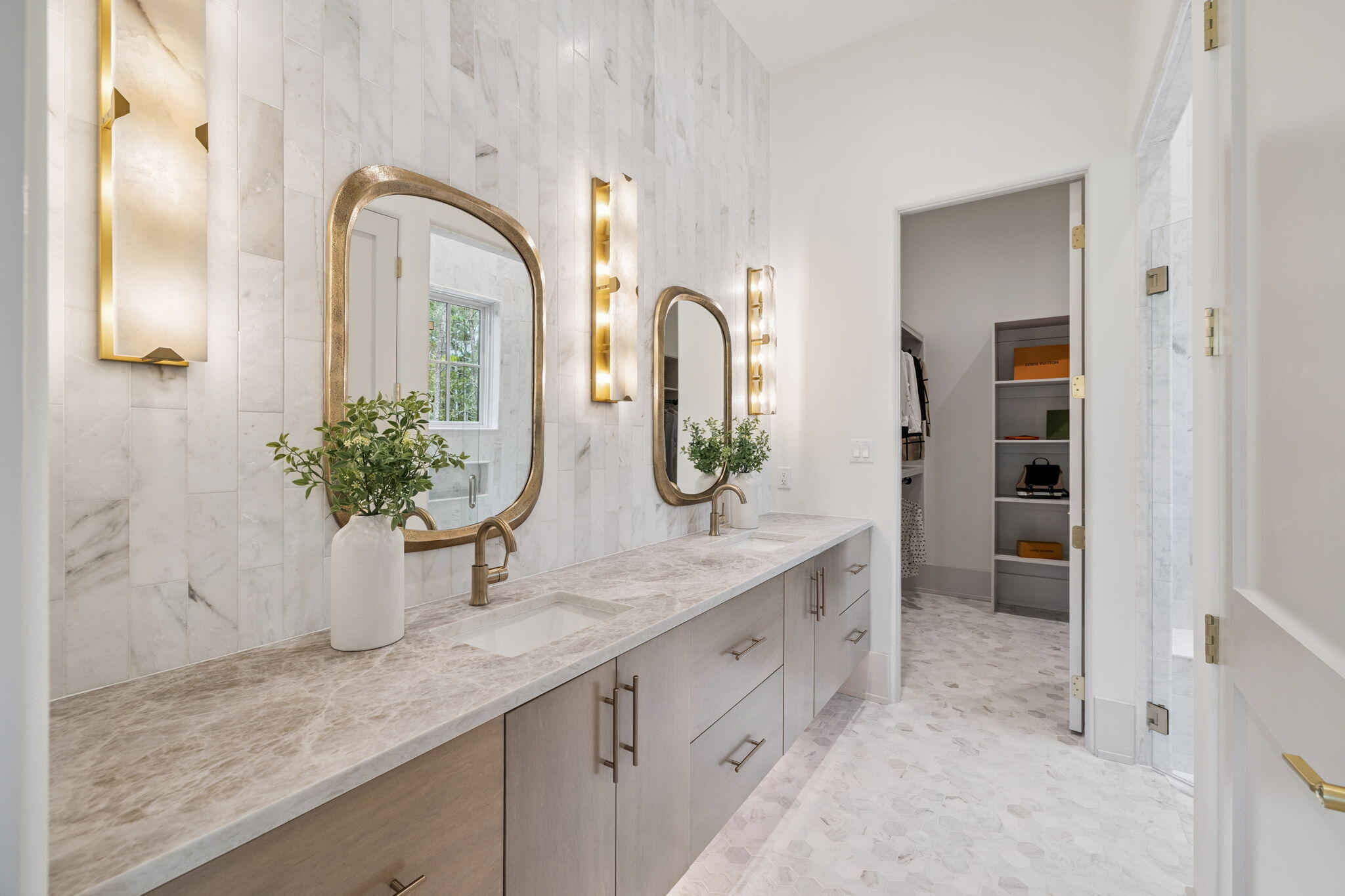 1576 Salamander Trail