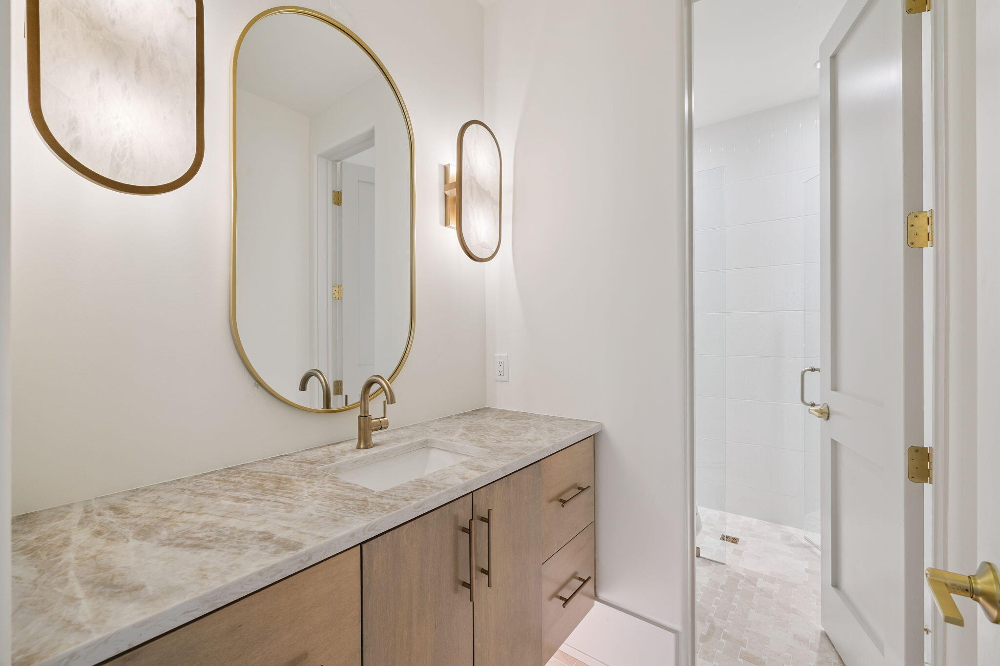 1576 Salamander Trail