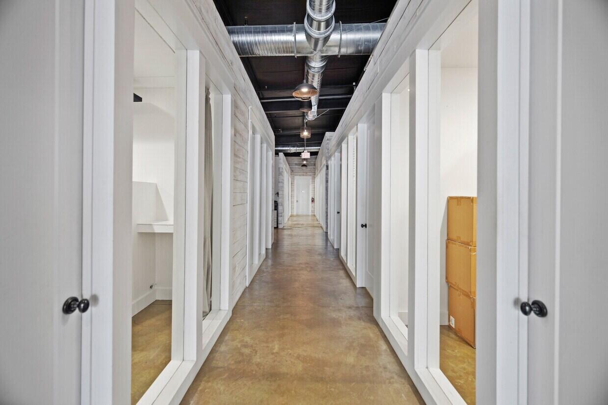 790 N County HWY 393