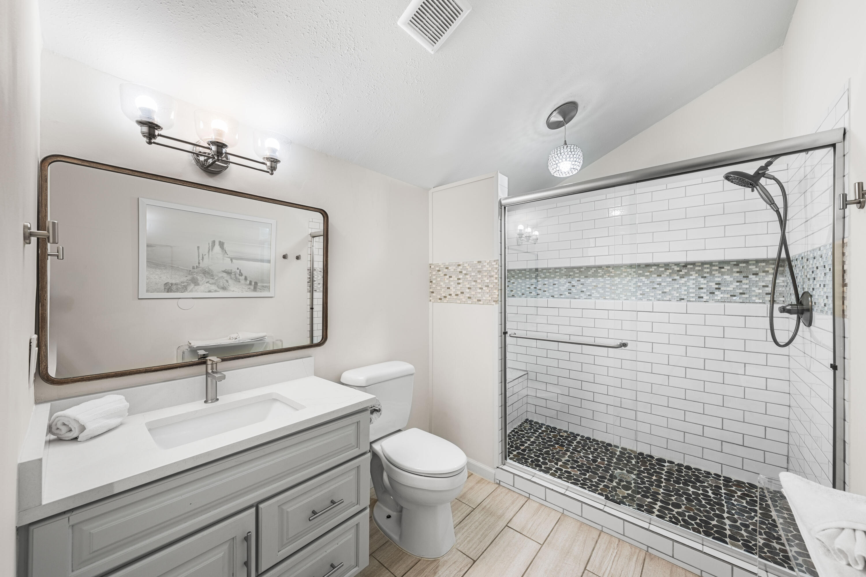 8294 E County Highway 30A, Unit 19