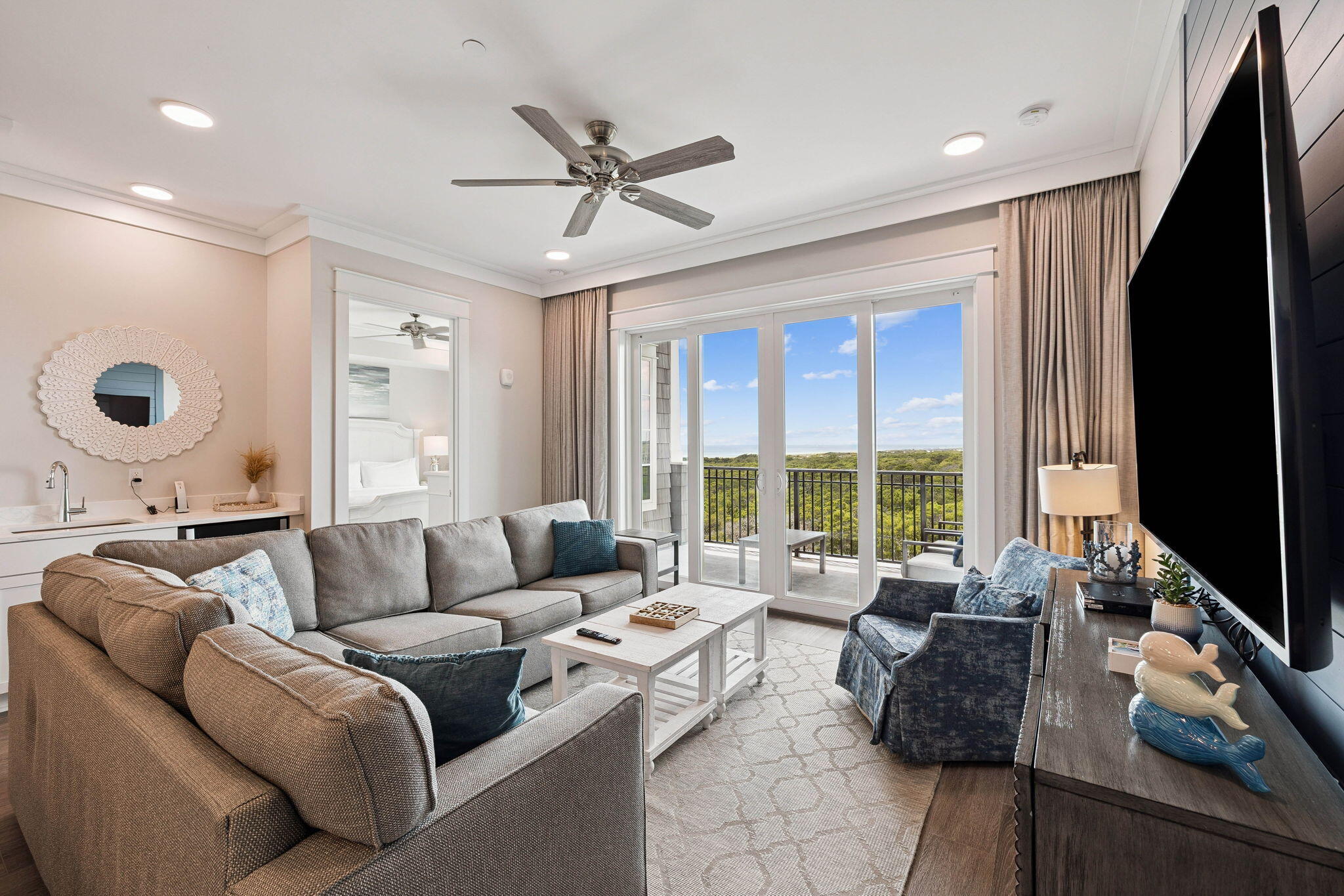 202 Henderson Resort Way, 1303