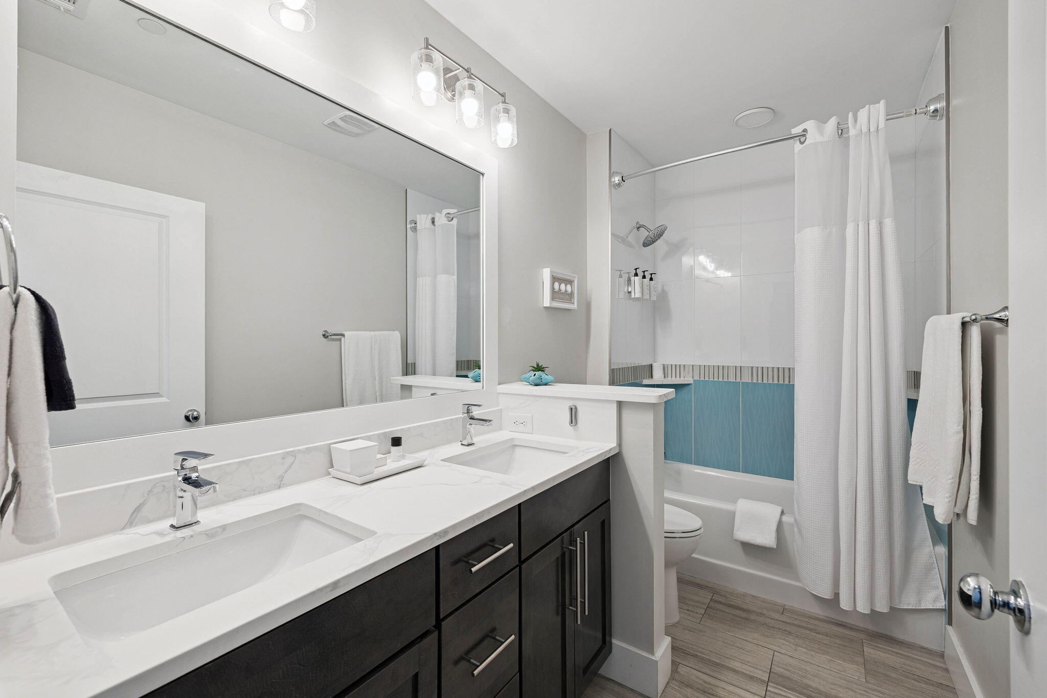 202 Henderson Resort Way, 1303