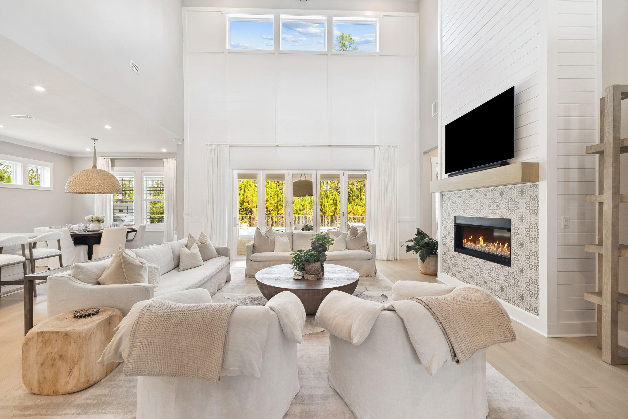 394 W Lafayette Road