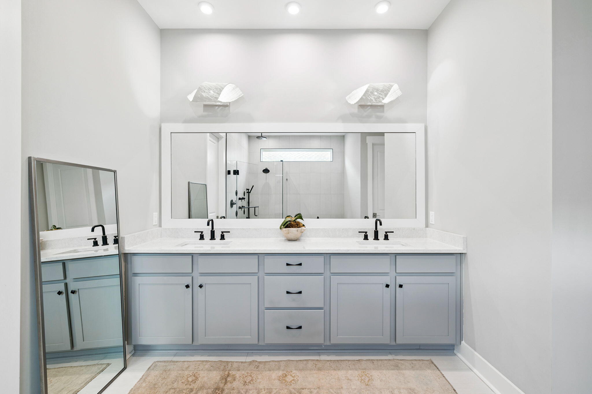 394 W Lafayette Road