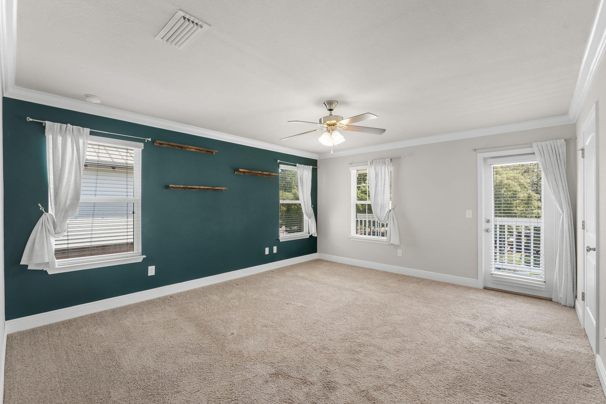 163 Mosaic Oaks Circle