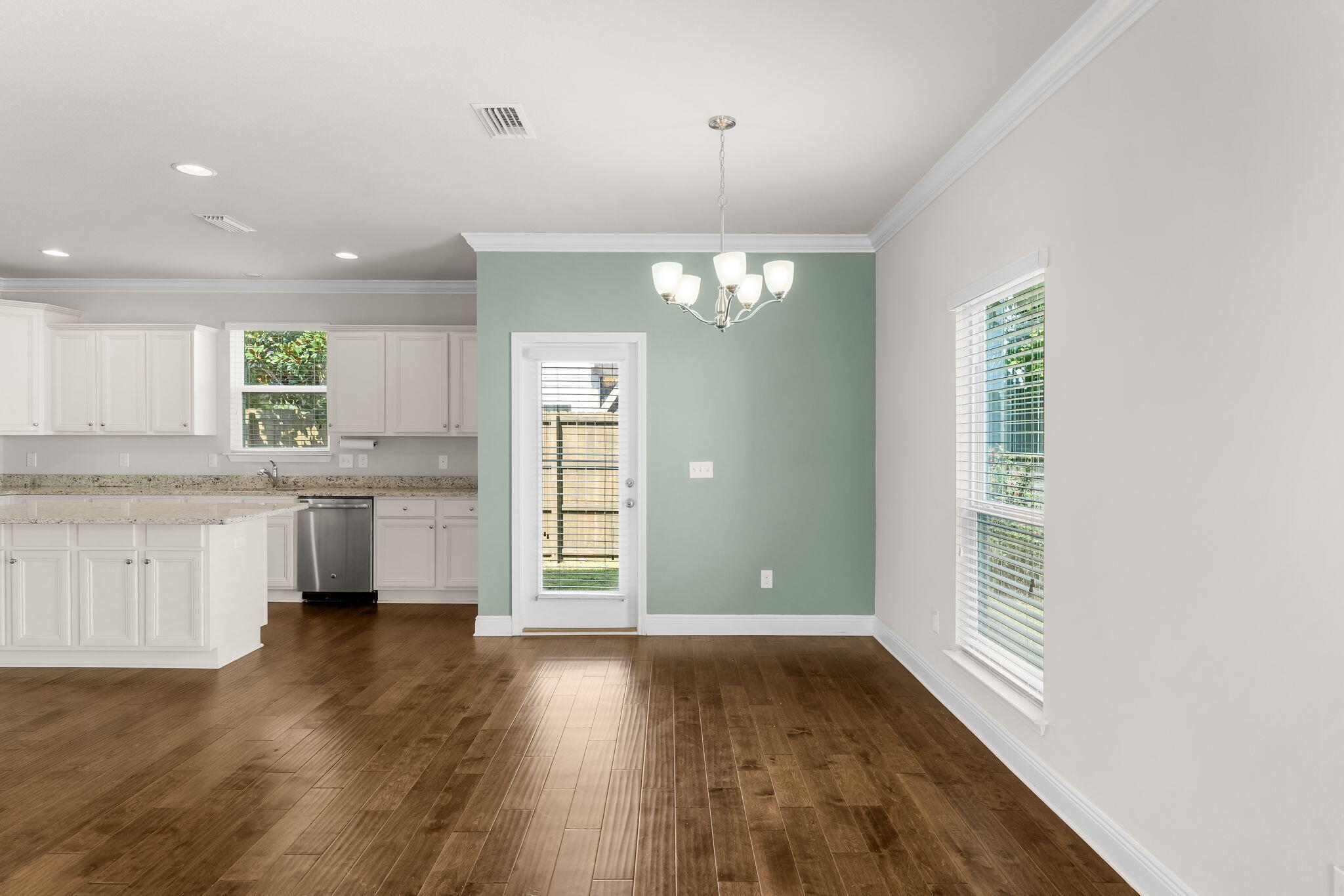 163 Mosaic Oaks Circle