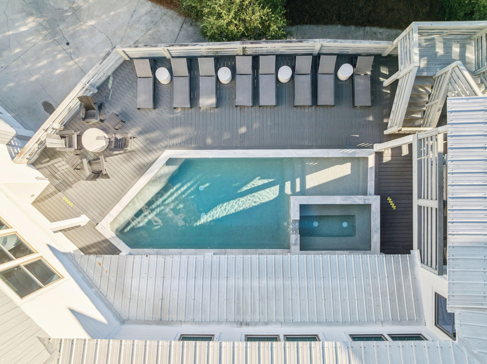 425 Beachfront Trail