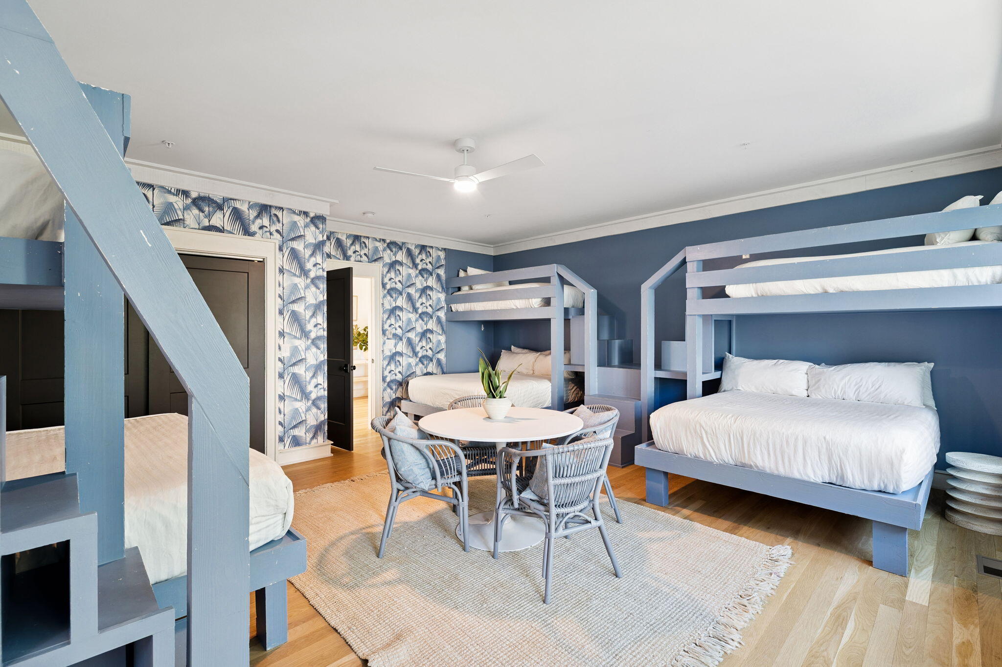 425 Beachfront Trail