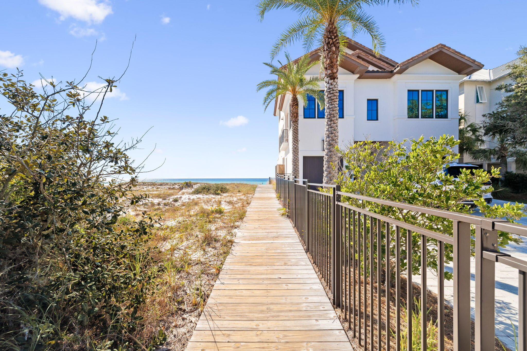 425 Beachfront Trail
