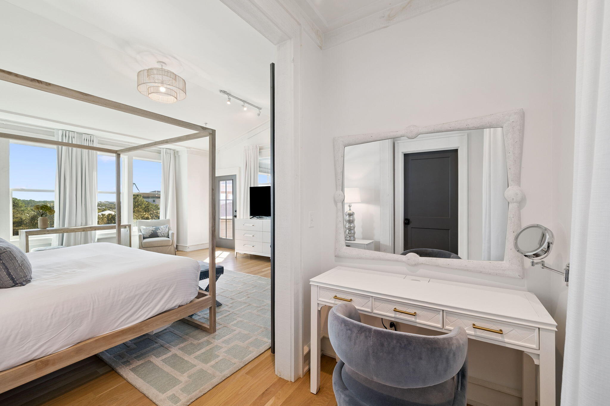 425 Beachfront Trail