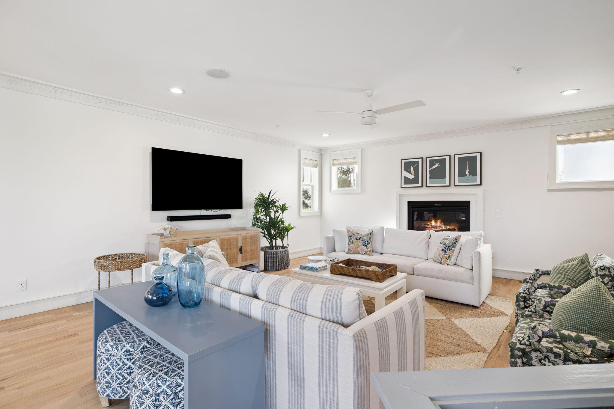 425 Beachfront Trail