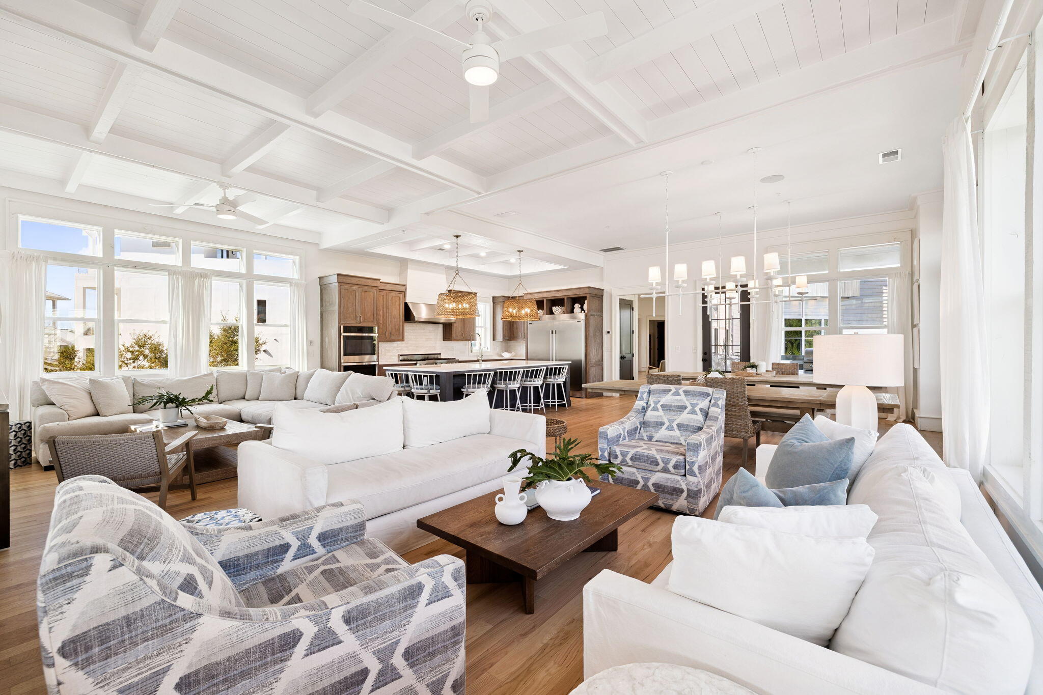 425 Beachfront Trail