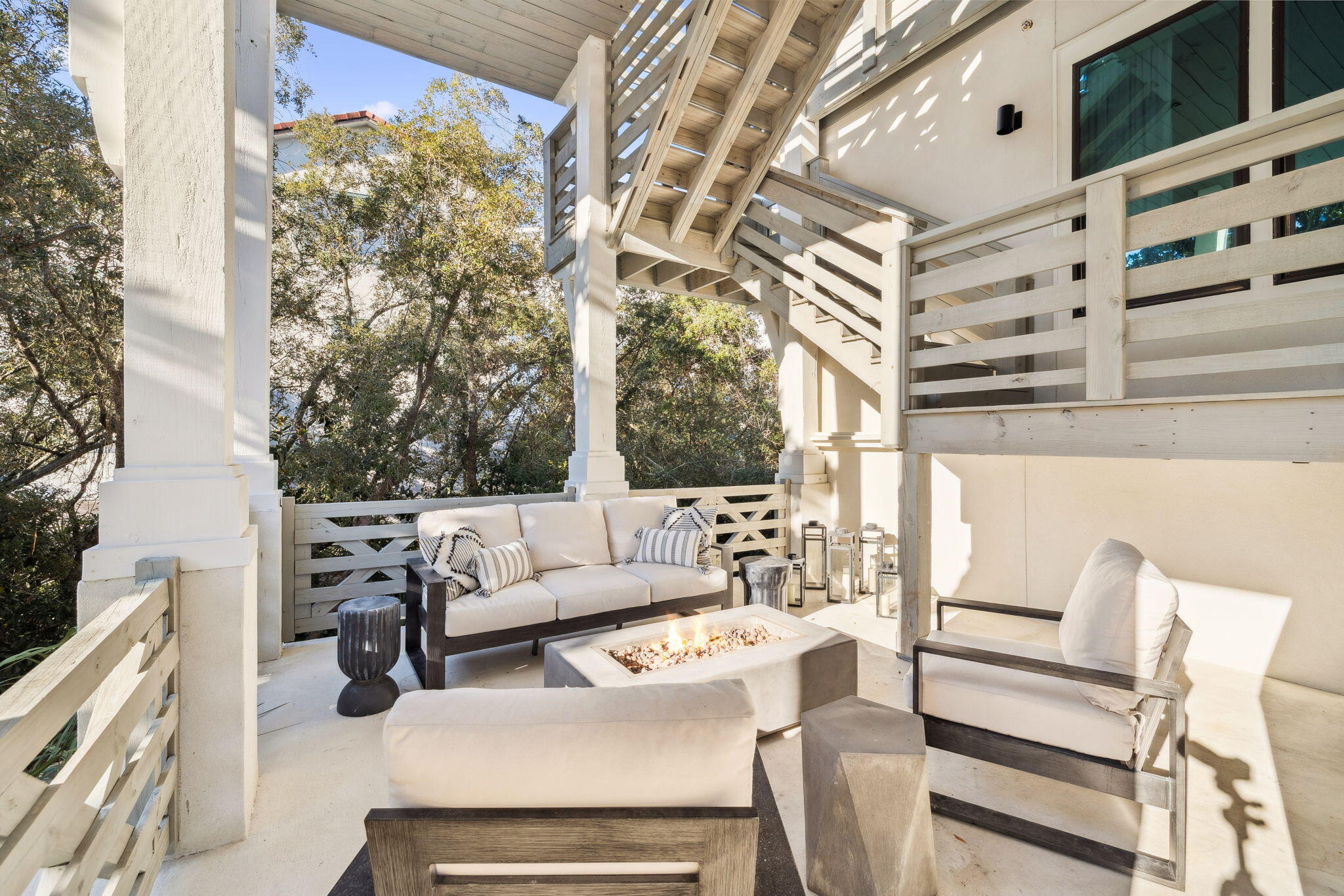 425 Beachfront Trail