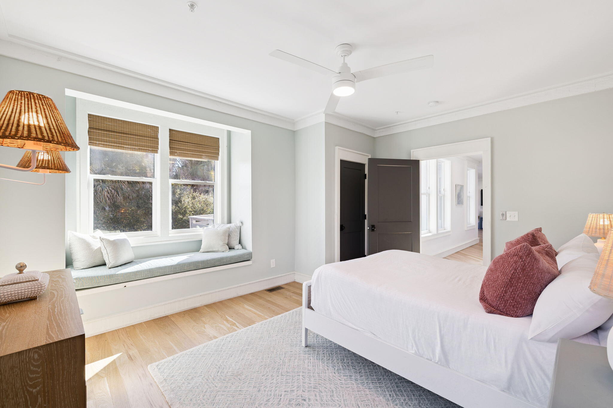 425 Beachfront Trail