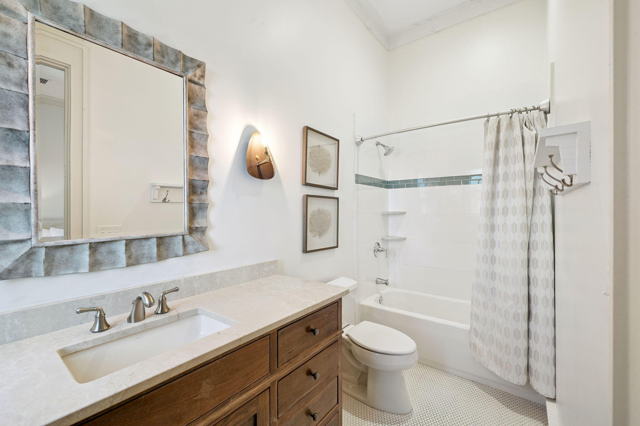 425 Beachfront Trail