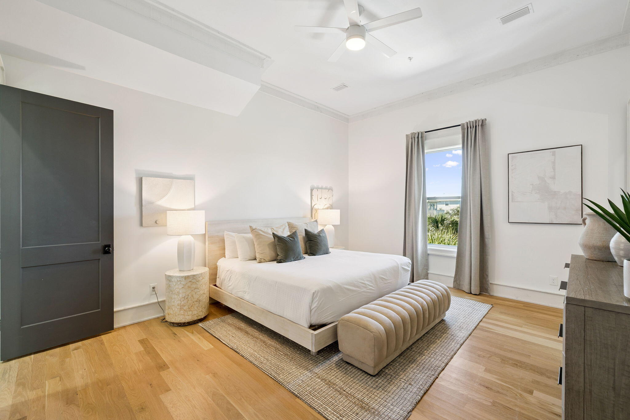 425 Beachfront Trail