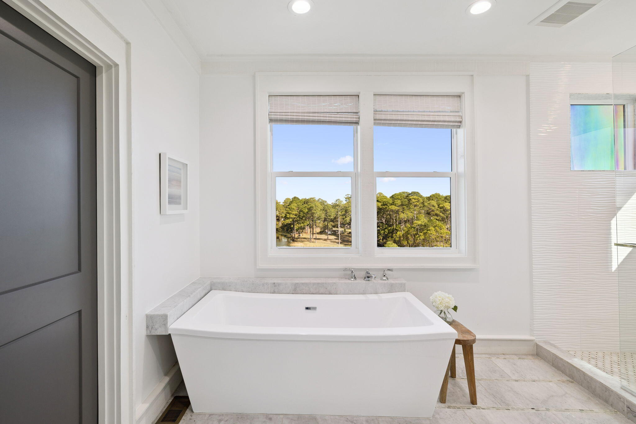 425 Beachfront Trail