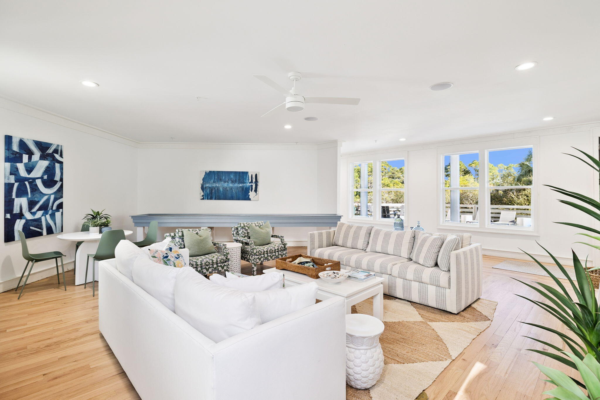 425 Beachfront Trail