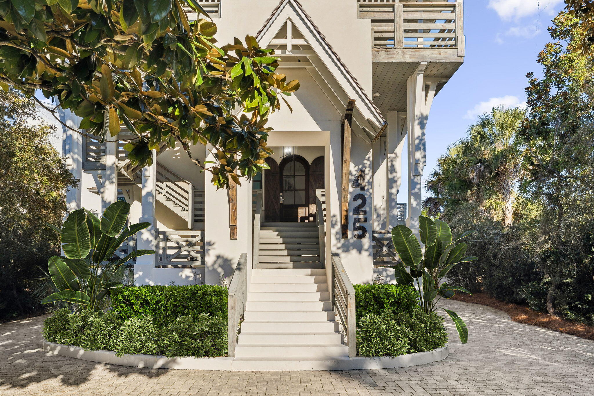 425 Beachfront Trail