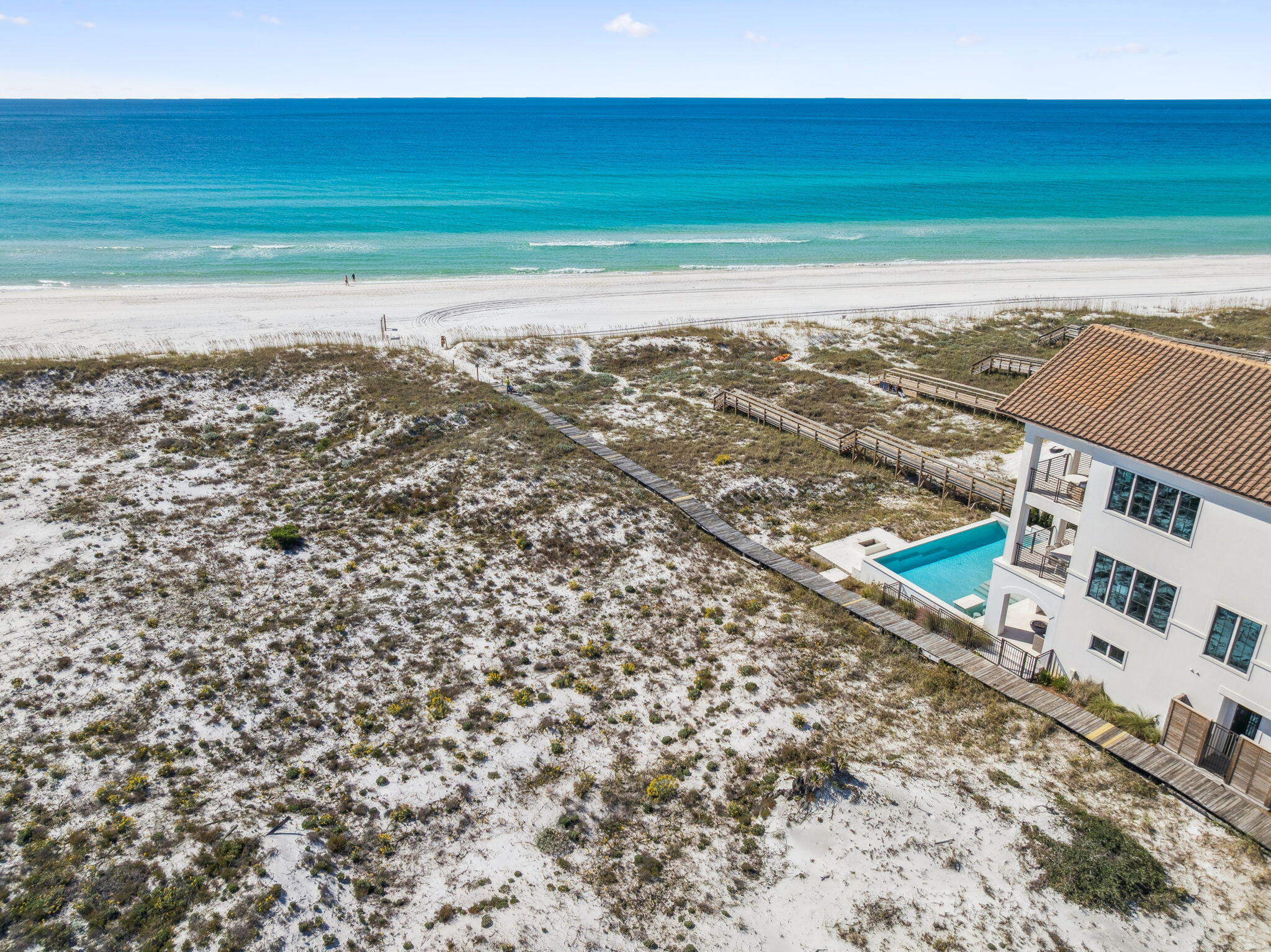 425 Beachfront Trail