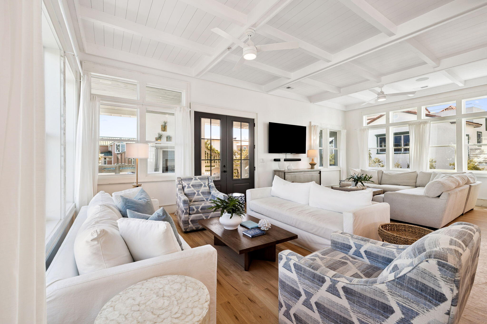 425 Beachfront Trail