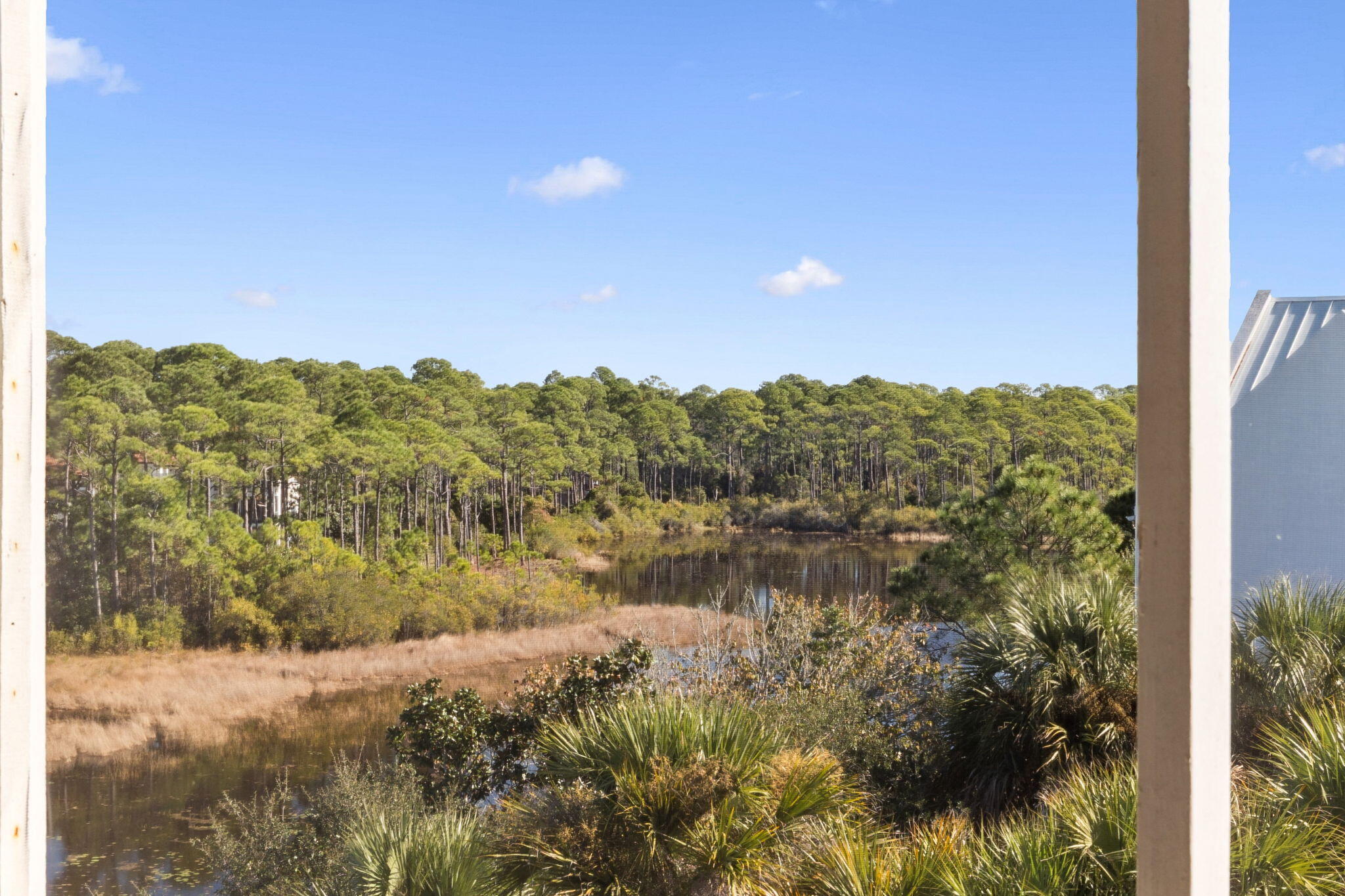 425 Beachfront Trail