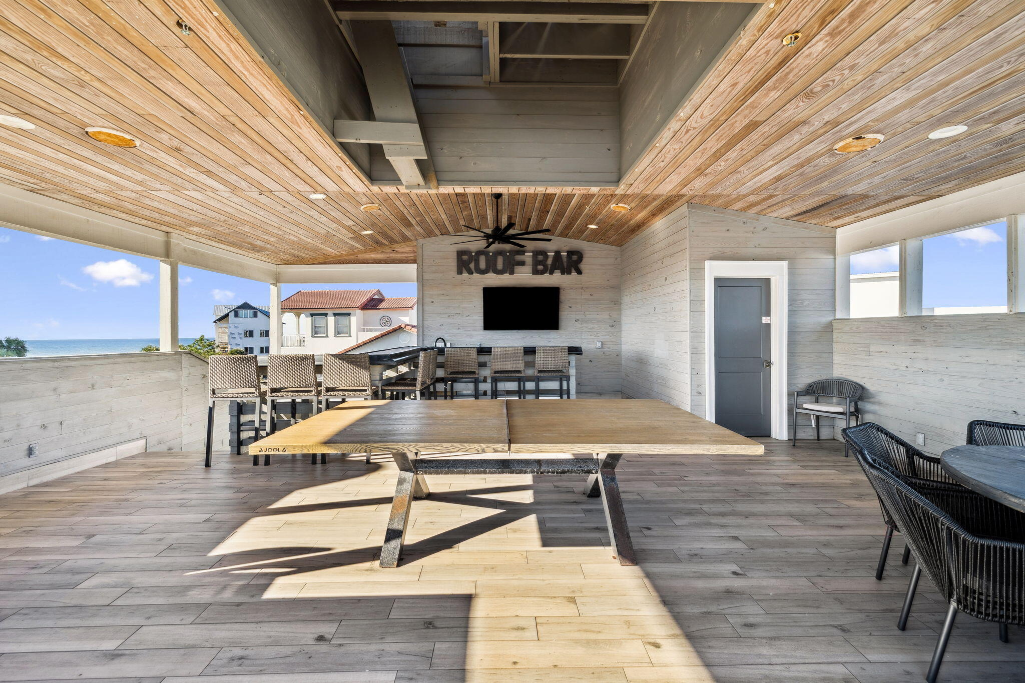 425 Beachfront Trail