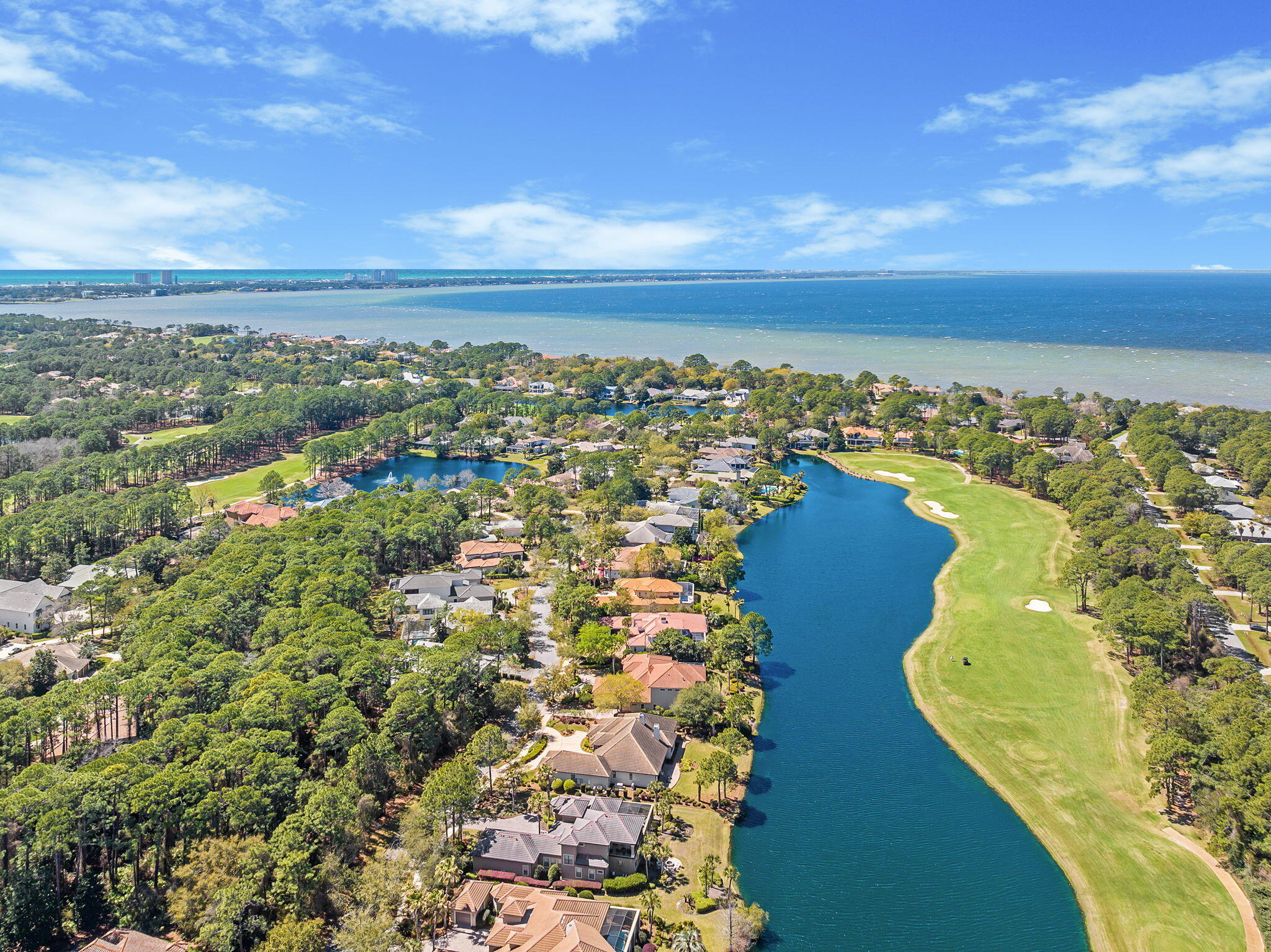 2932 Pine Valley Drive