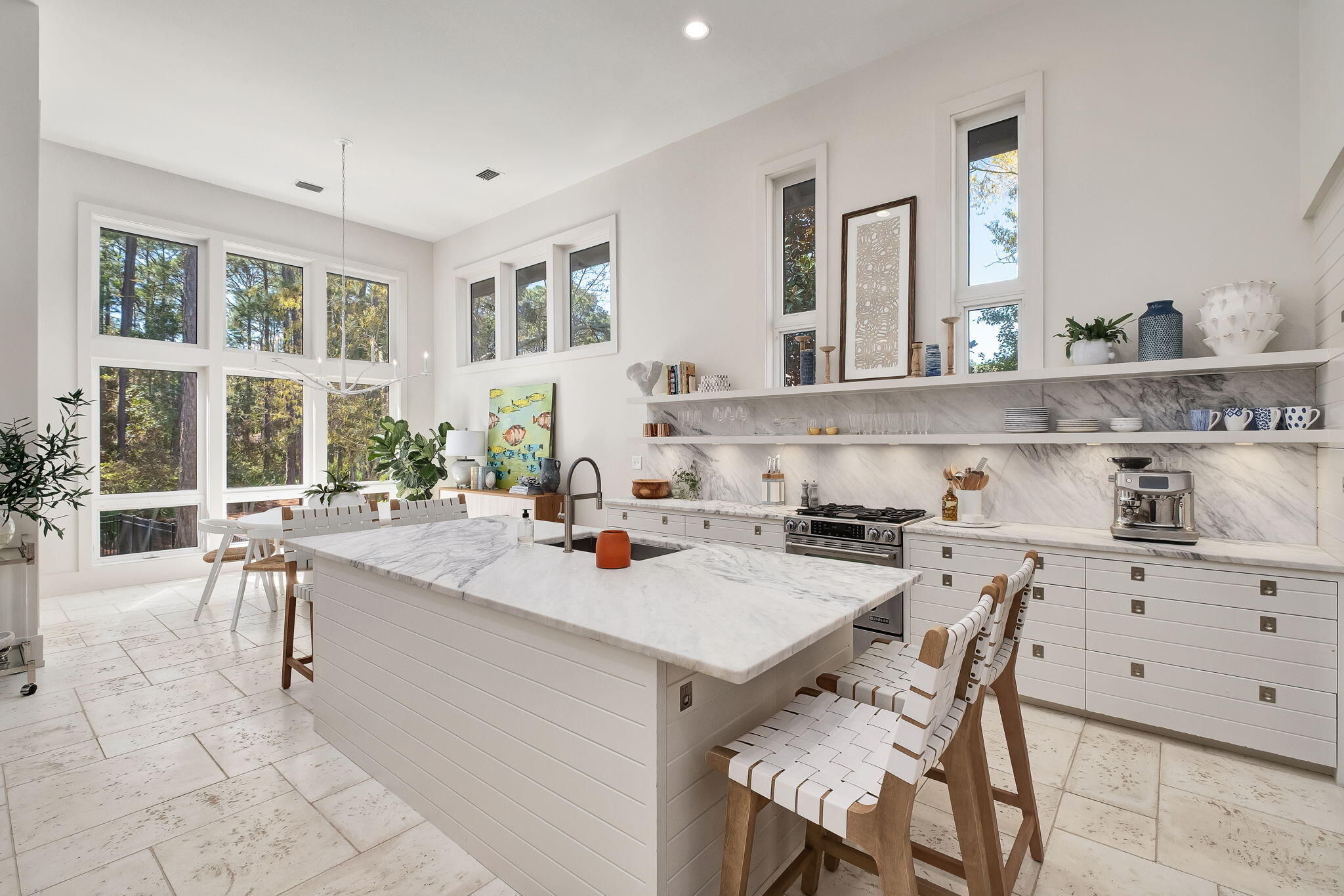 2932 Pine Valley Drive