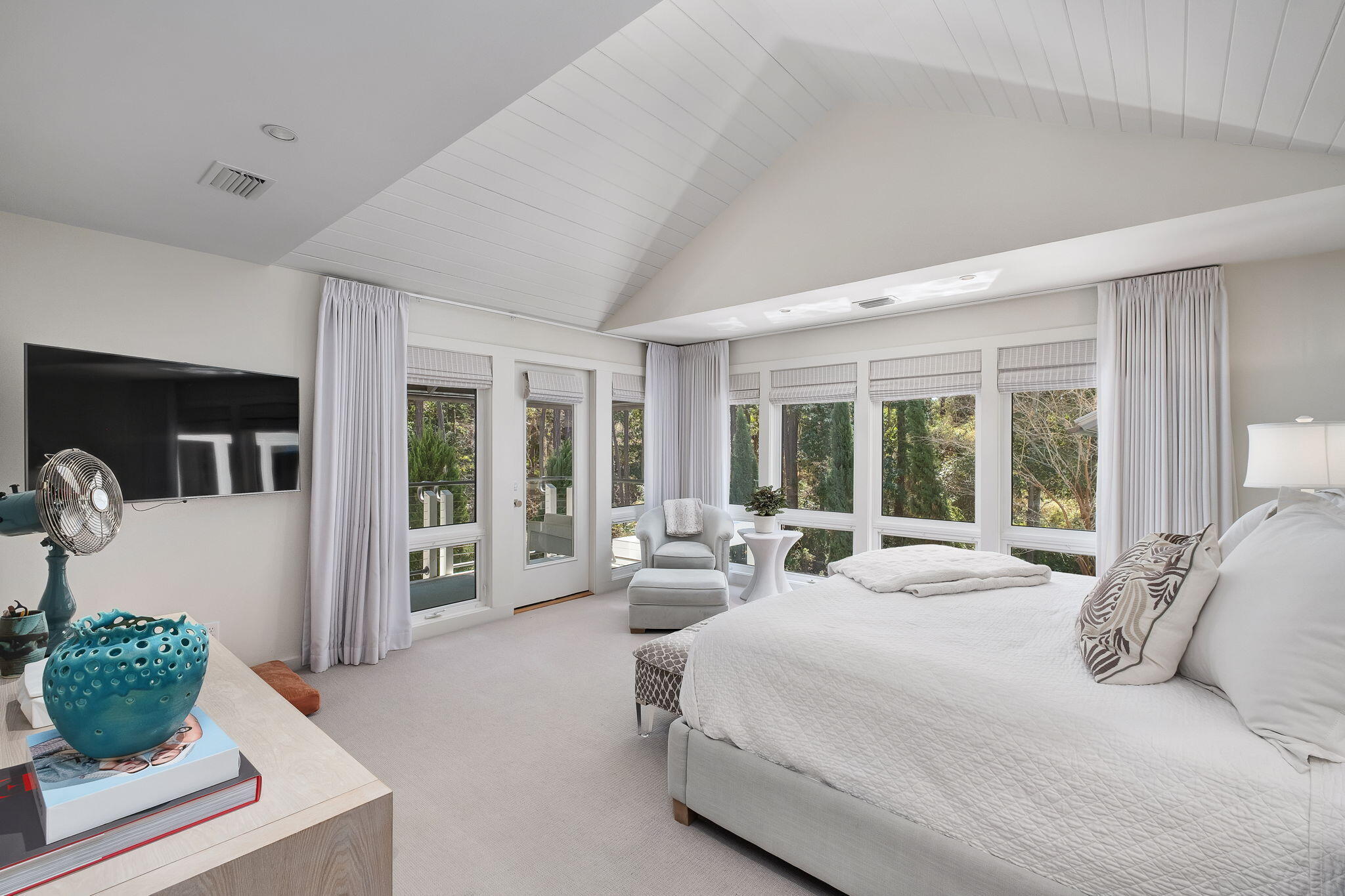 2932 Pine Valley Drive