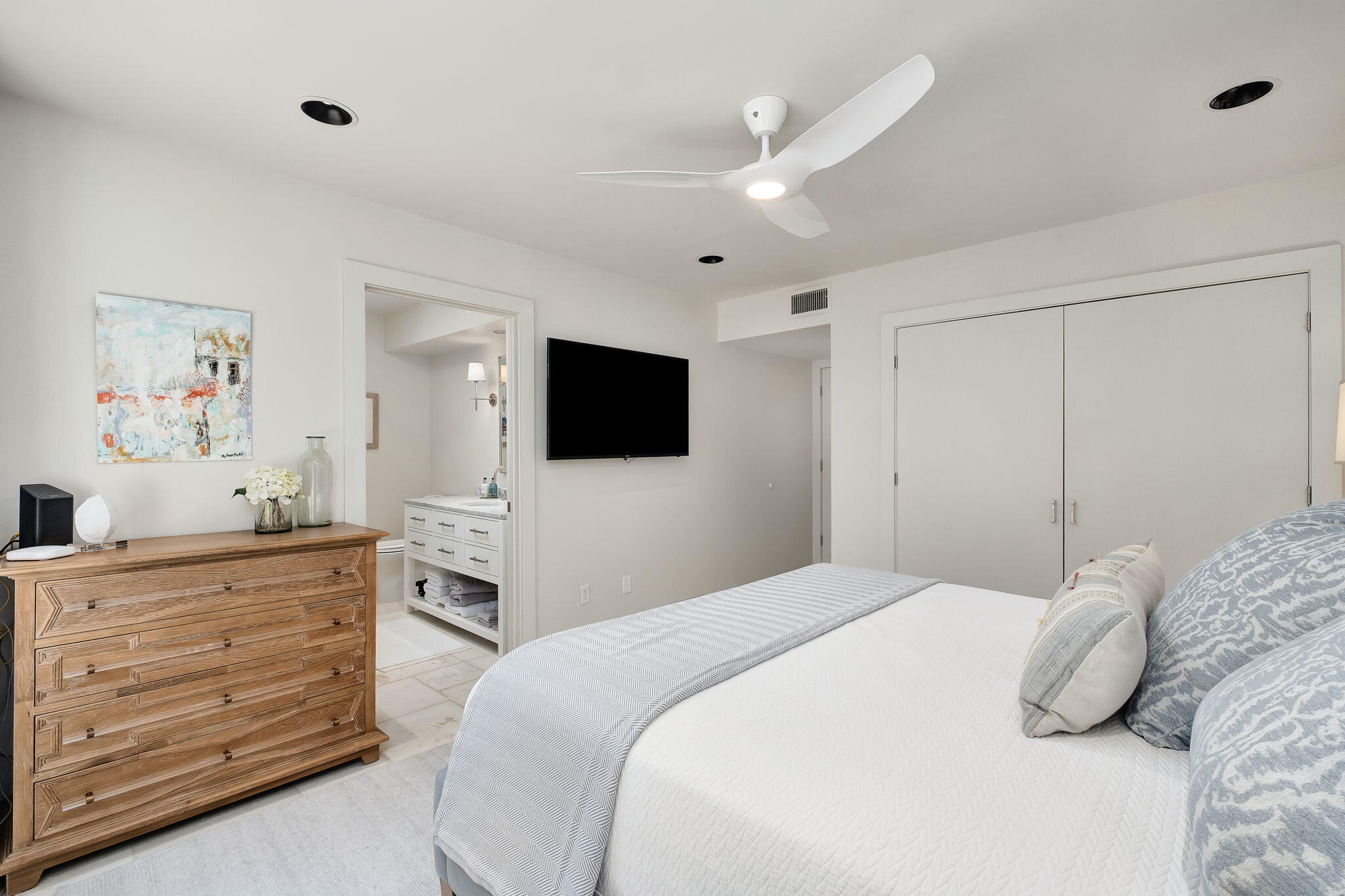 2932 Pine Valley Drive